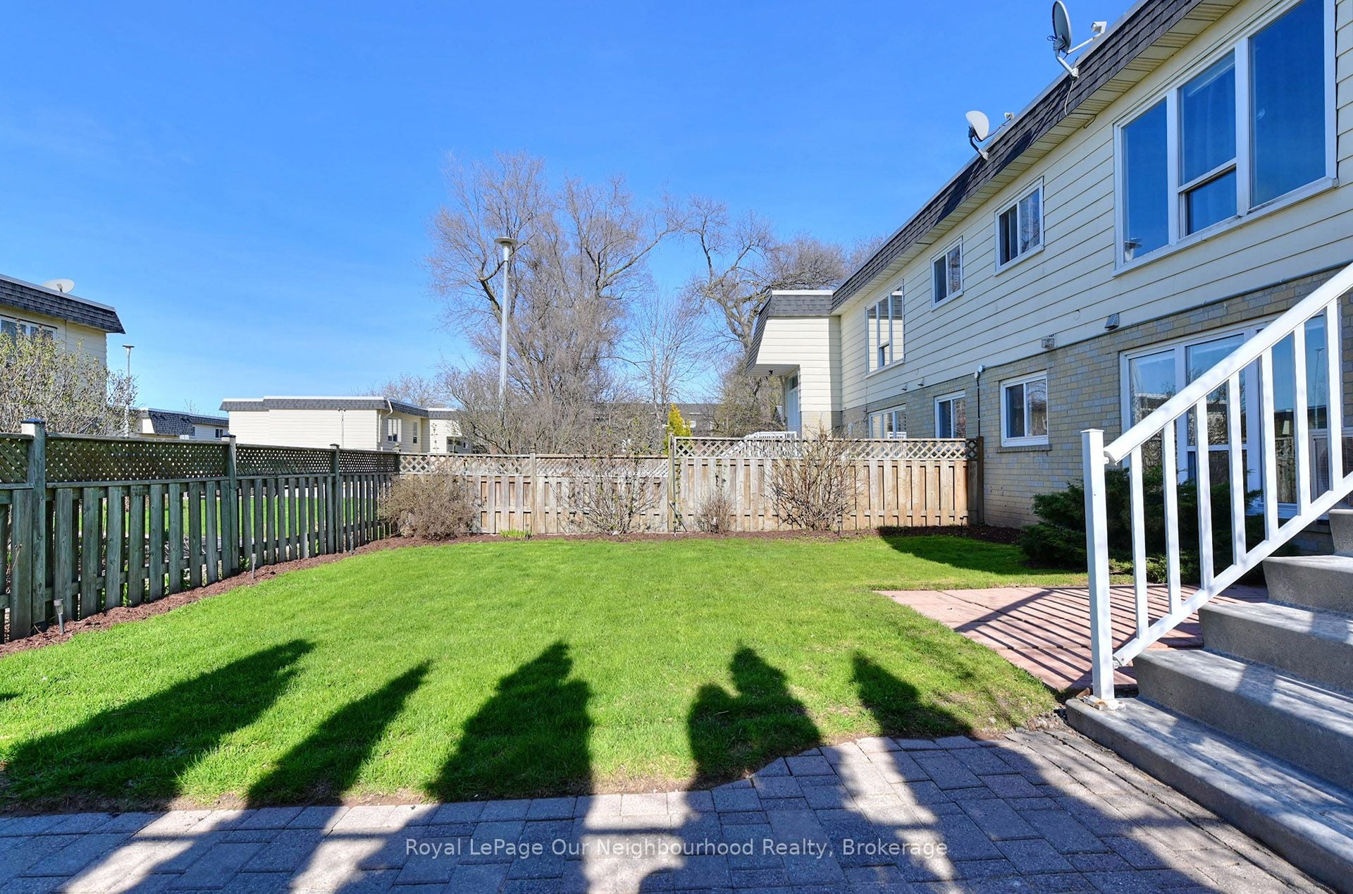 Additional image 2 of 2-540 Mary Street E, Whitby, ON, L1N 2R1