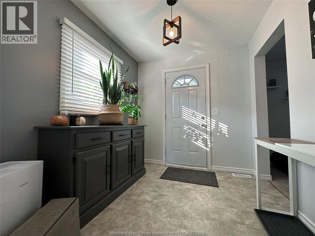 2970 Clemenceau , Windsor, ON, N8T2R1 photo 5