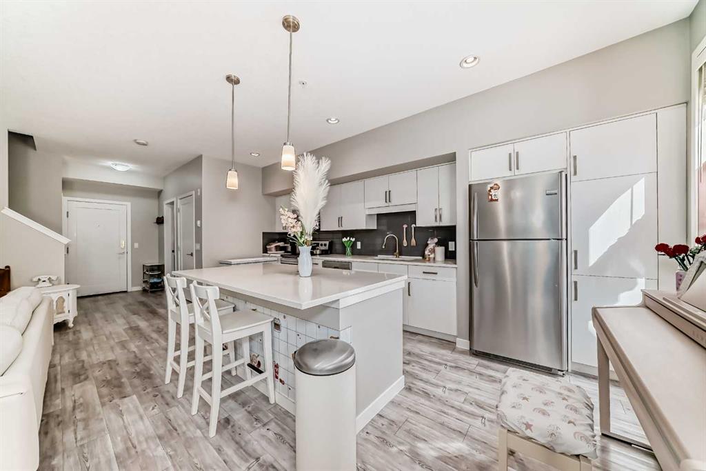 Additional image 2 of 220-7 Westpark Common SW, Calgary, AB, T3H 0Y4