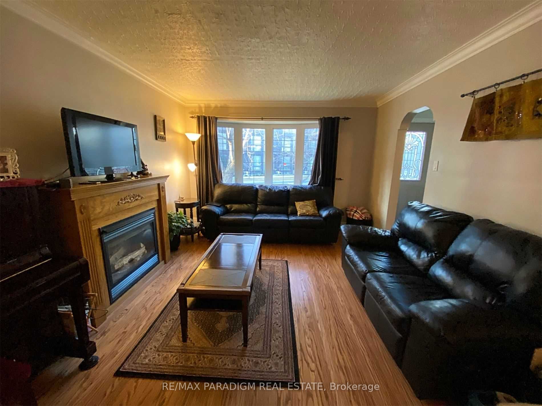 Additional image 3 of 21 Fieldway Road, Toronto, ON, M8Z 3L3