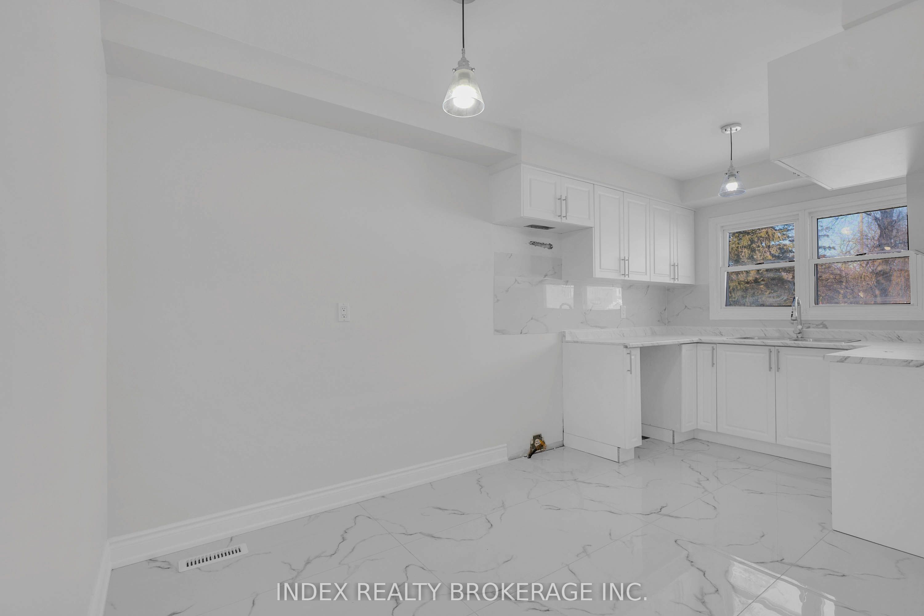 Additional image 5 of 23 Drew Court, Whitby, ON, L1N 8X6