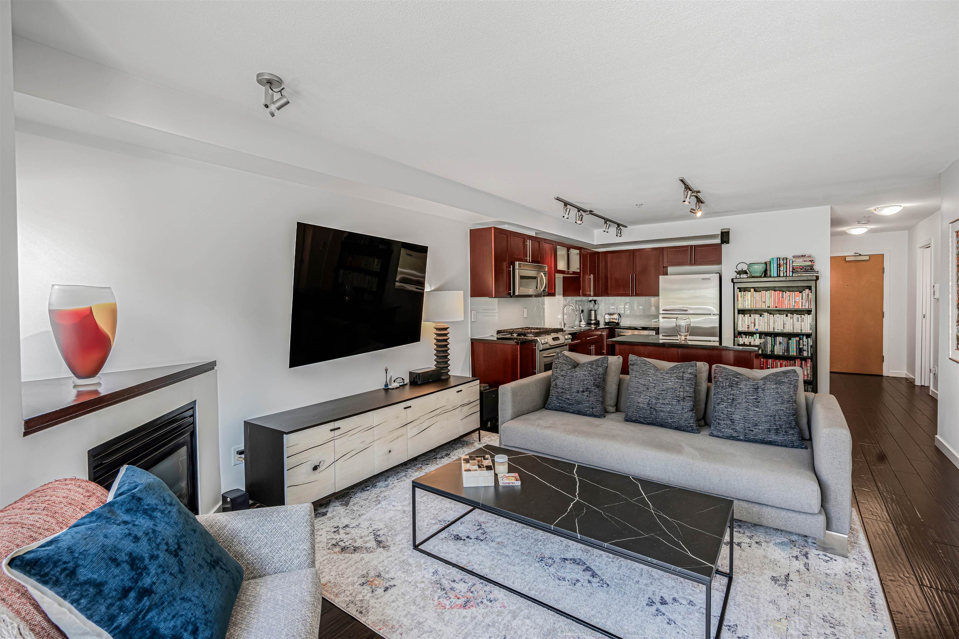 Additional image 3 of 207-122 3rd Street E, North Vancouver, BC, V7L 1E6