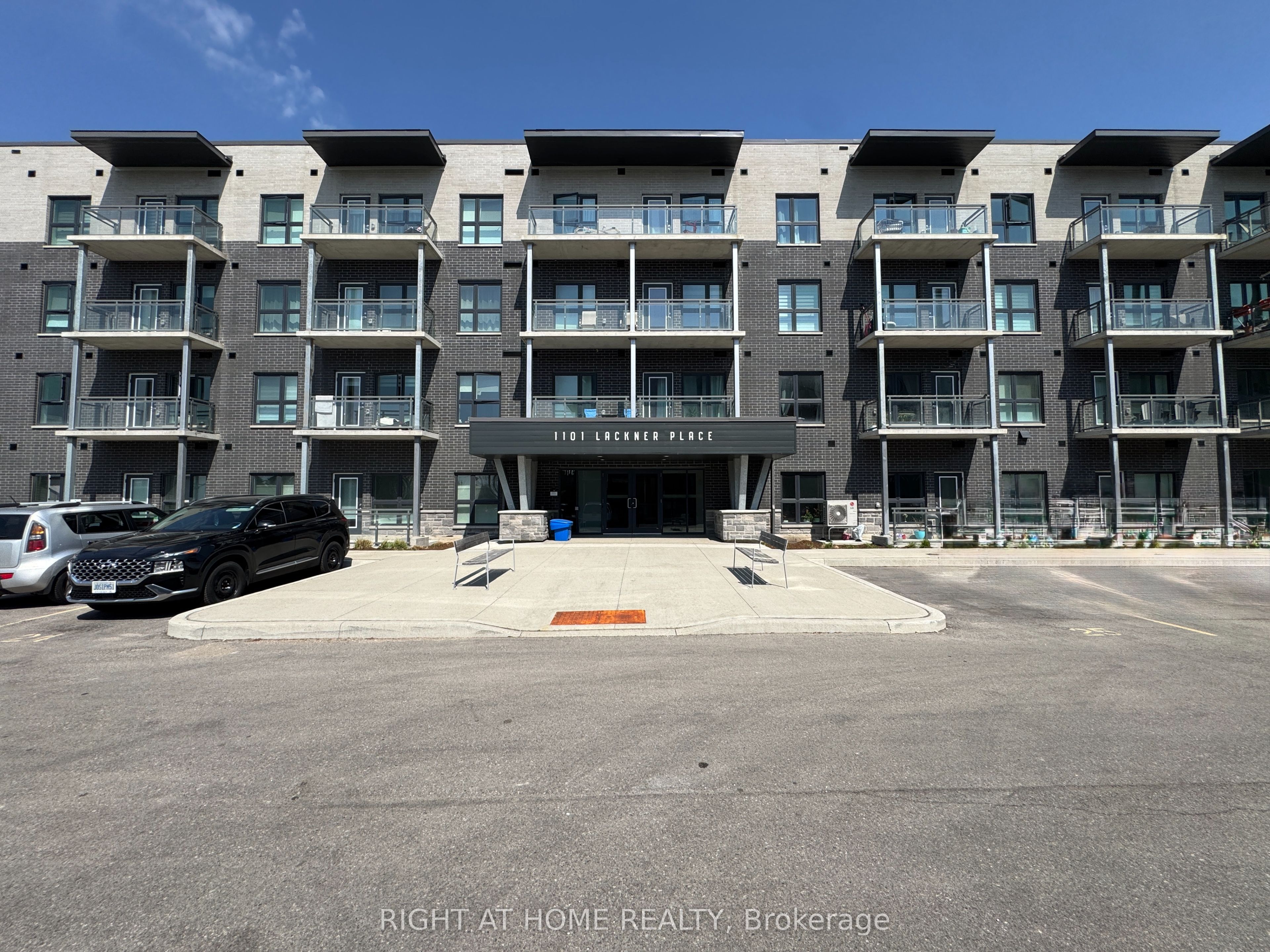 401-1101 Lackner Place, Kitchener, ON, N2A 4G3