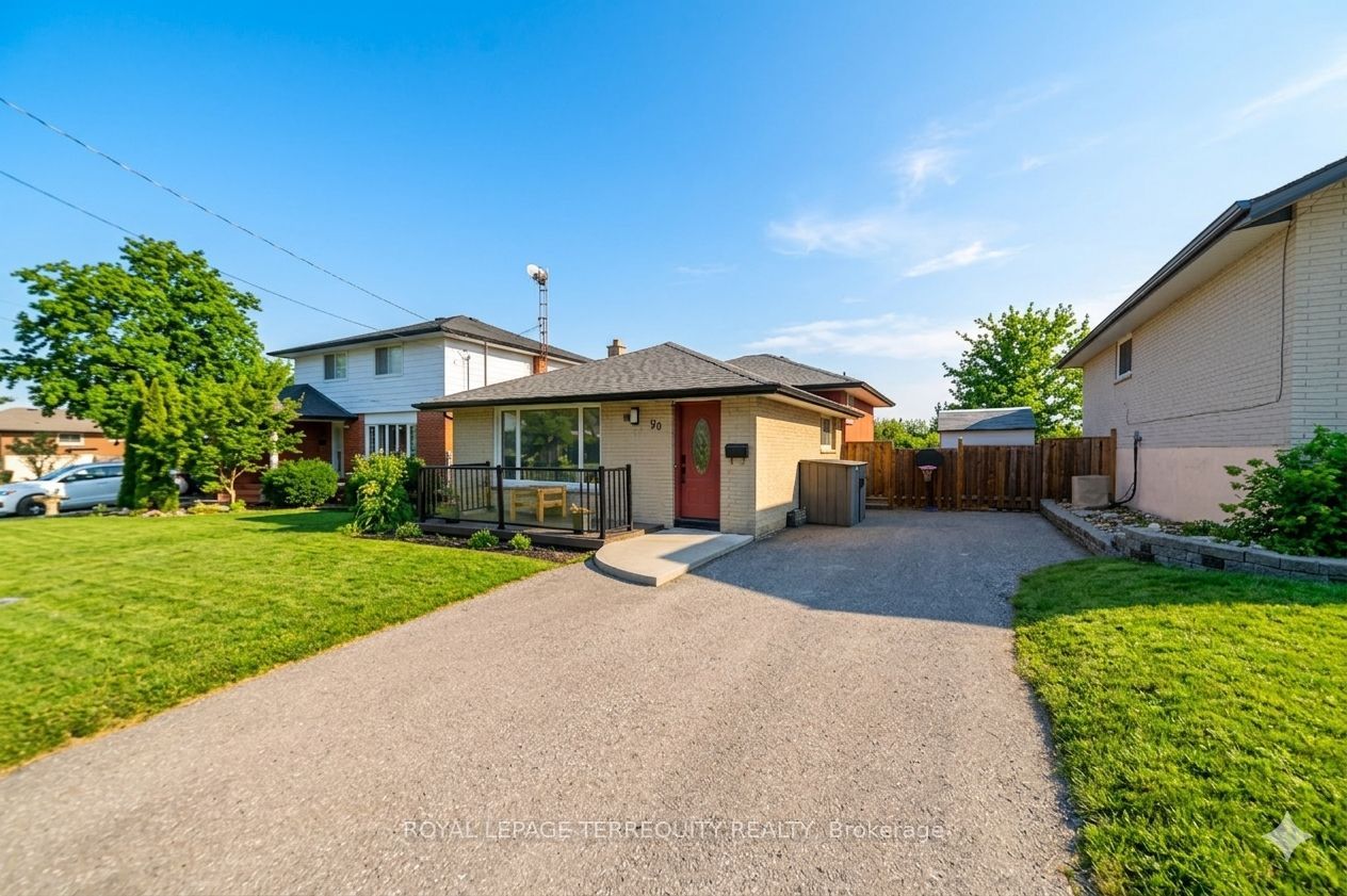 90 Keewatin Street S, Oshawa, ON, L1H 6Z1