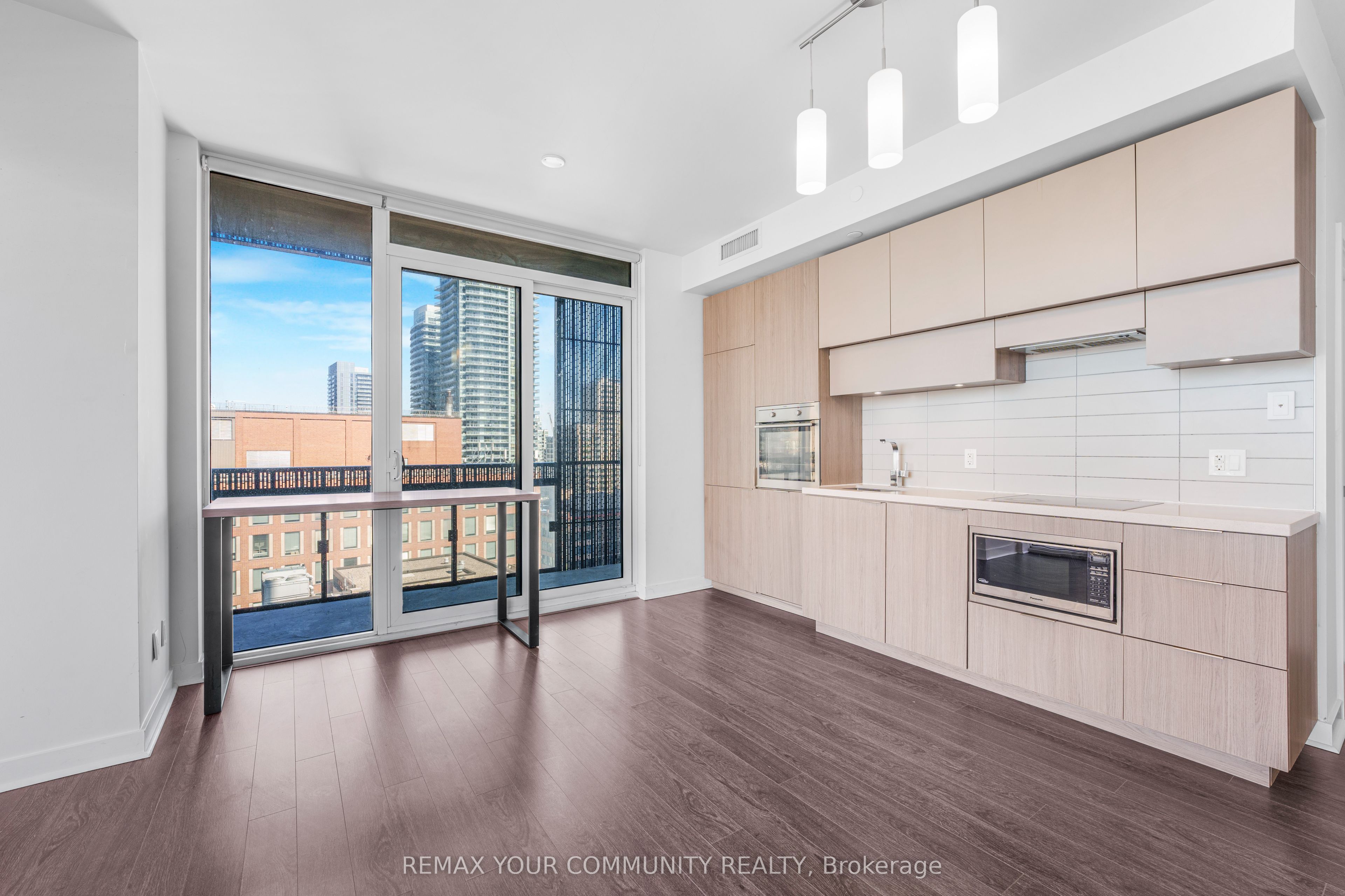 Additional image 4 of 1108-8 Eglinton Avenue, Toronto, ON, M4P 1A6