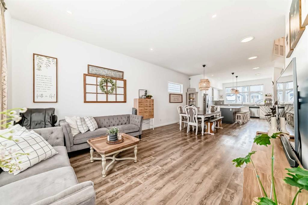 Additional image 4 of 355 Masters Row SE, Calgary, AB, T3M2T7