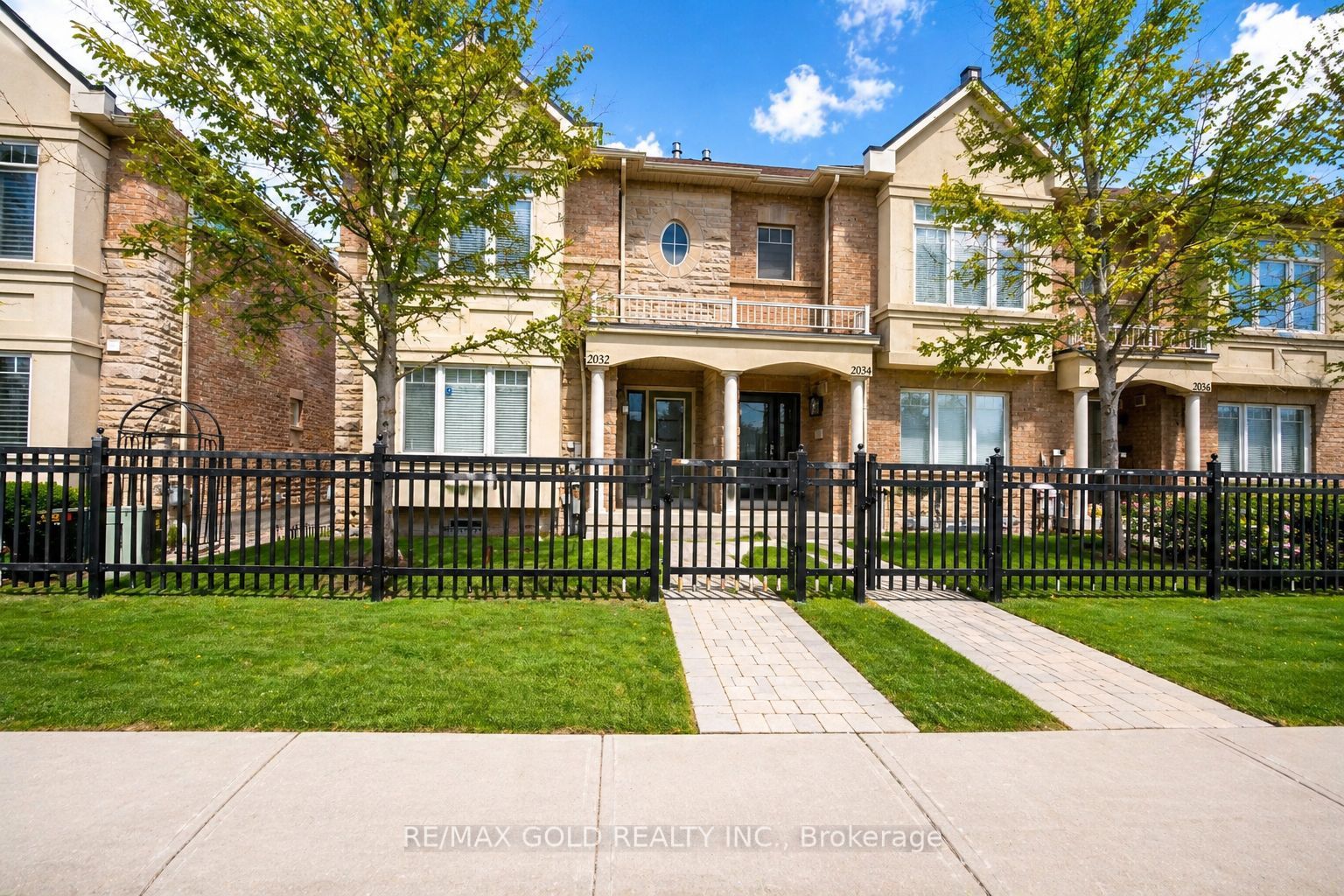 Additional image 3 of 2032 Lakeshore Road W, Mississauga, ON, L5J 1J8