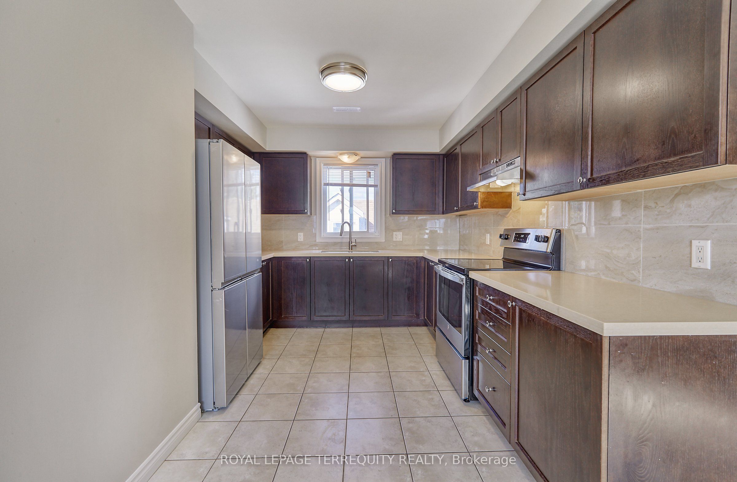 Additional image 5 of 2-556 Park Road S, Oshawa, ON, L1J 4J5