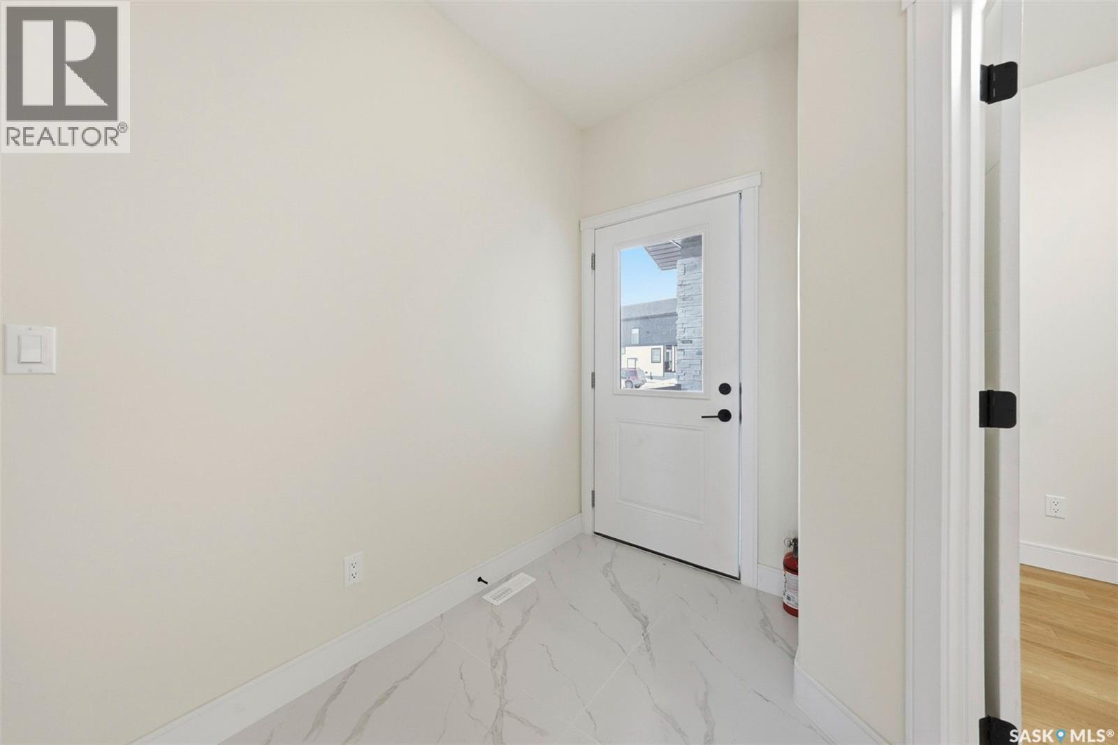 Additional image 3 of 335 Sharma Crescent, Saskatoon, SK, S7W1J1