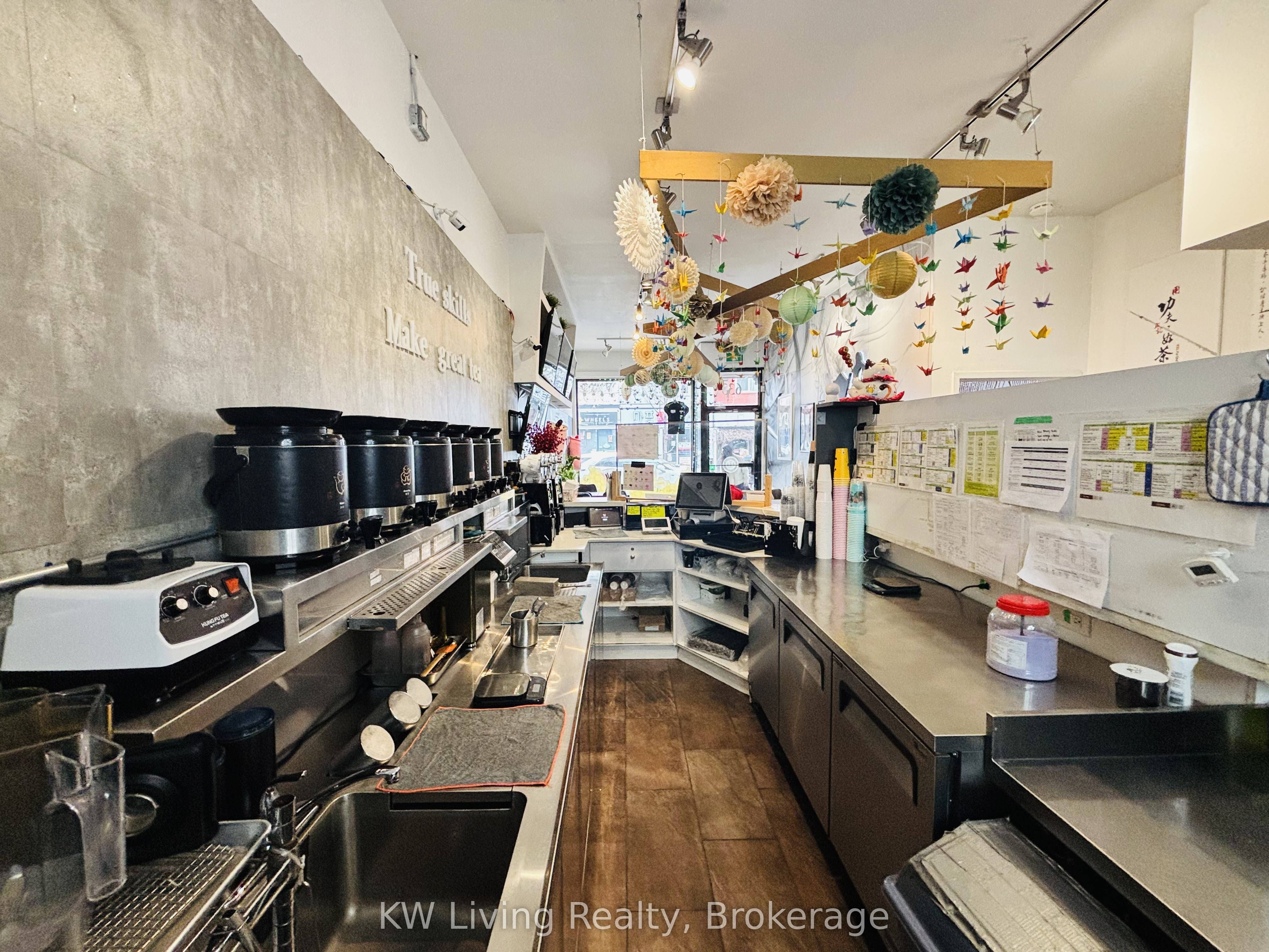 Additional image 6 of 633 Bloor Street W, Toronto, ON, M6G 1K8