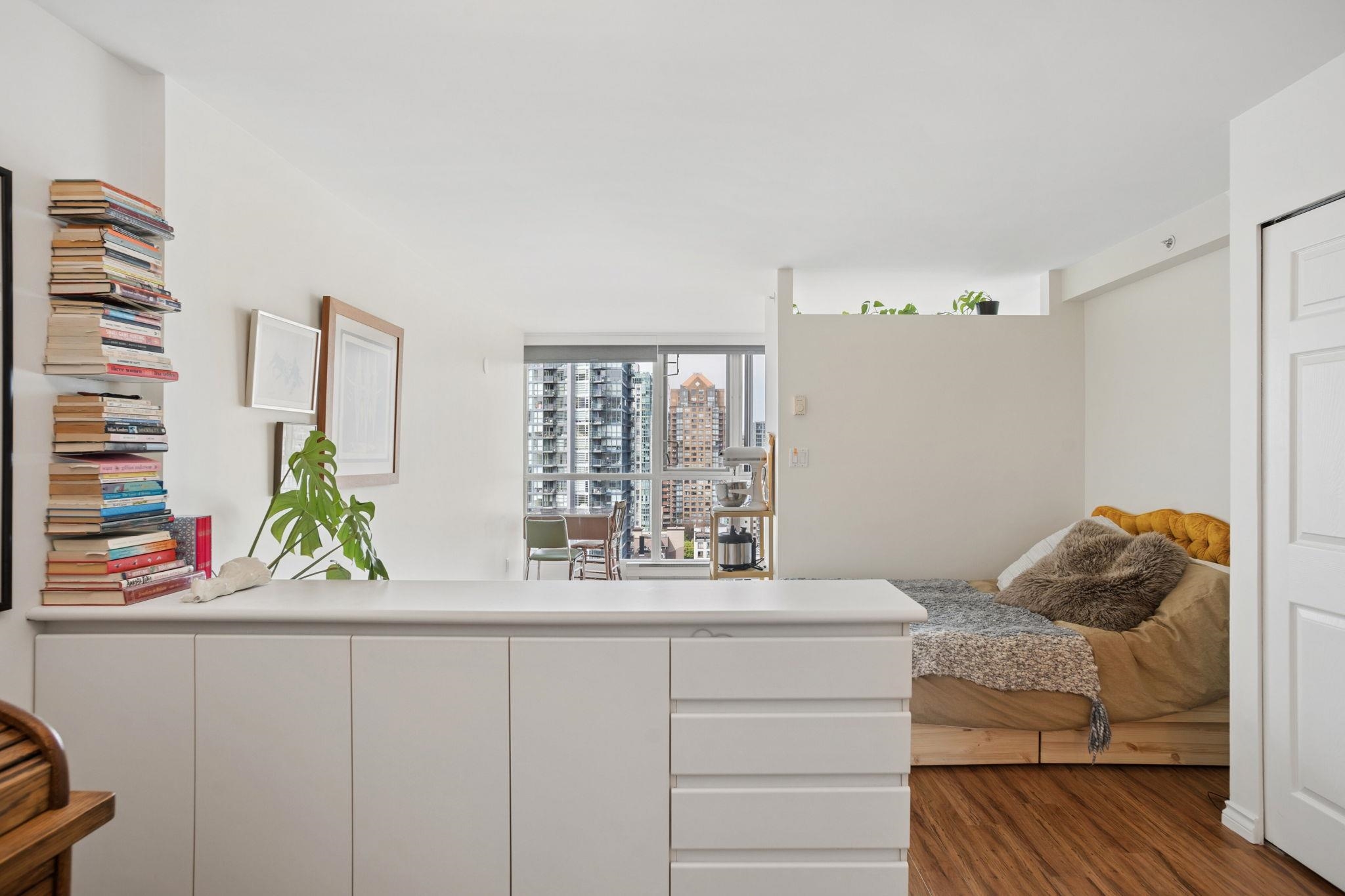 Additional image 6 of 2101-1188 Richards Street, Vancouver, BC, V6B 3E6