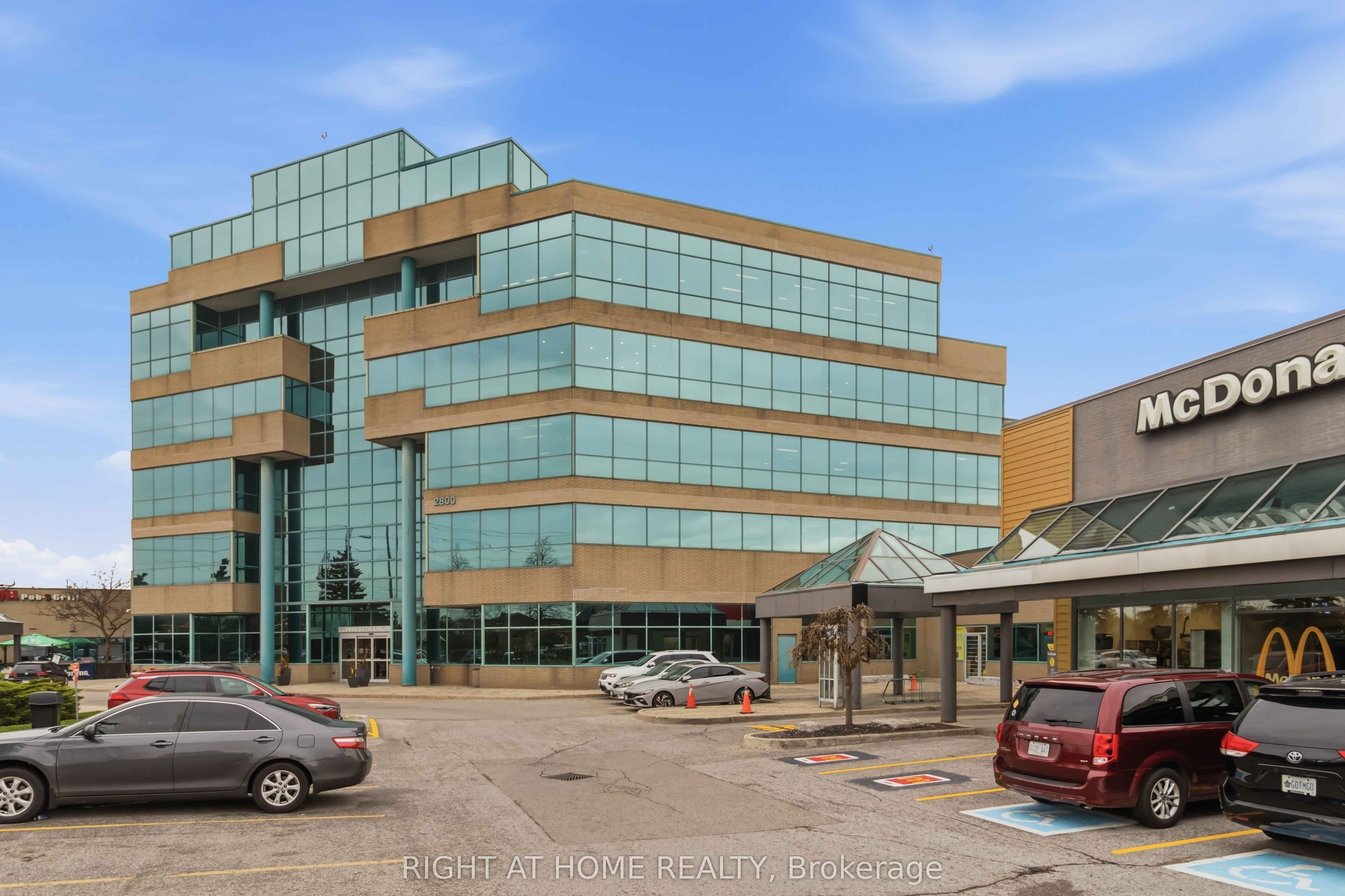 Additional image 3 of 32-2800 Skymark Avenue, Mississauga, ON, L4W 5A6