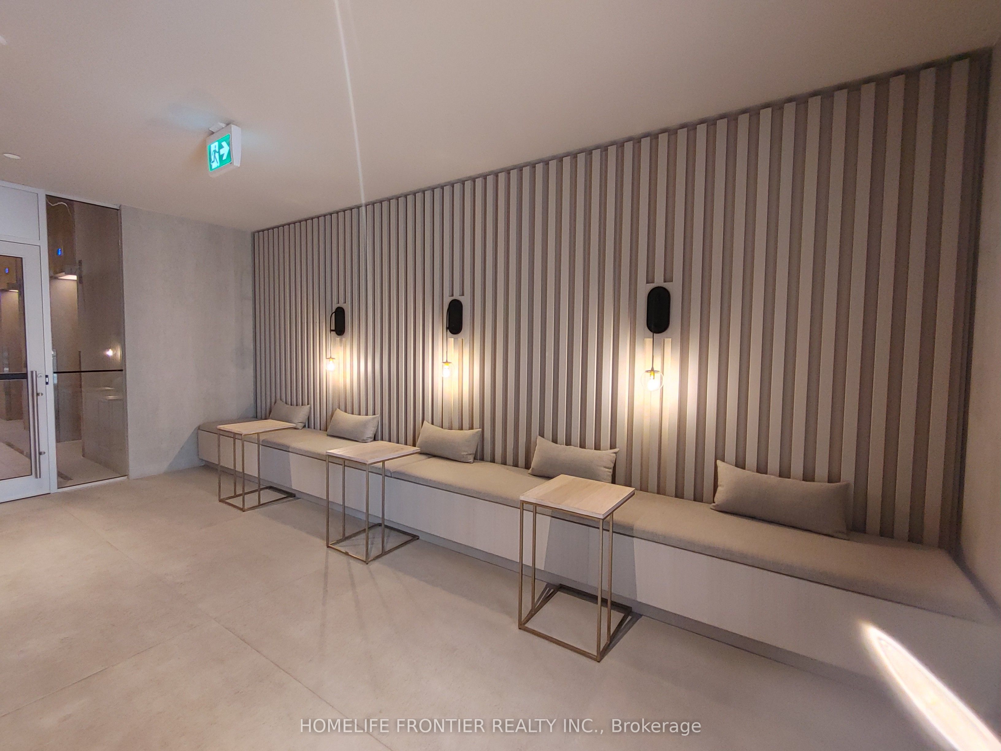 Additional image 3 of 6810-55 Cooper Street S, Toronto, ON, M5E 0G1