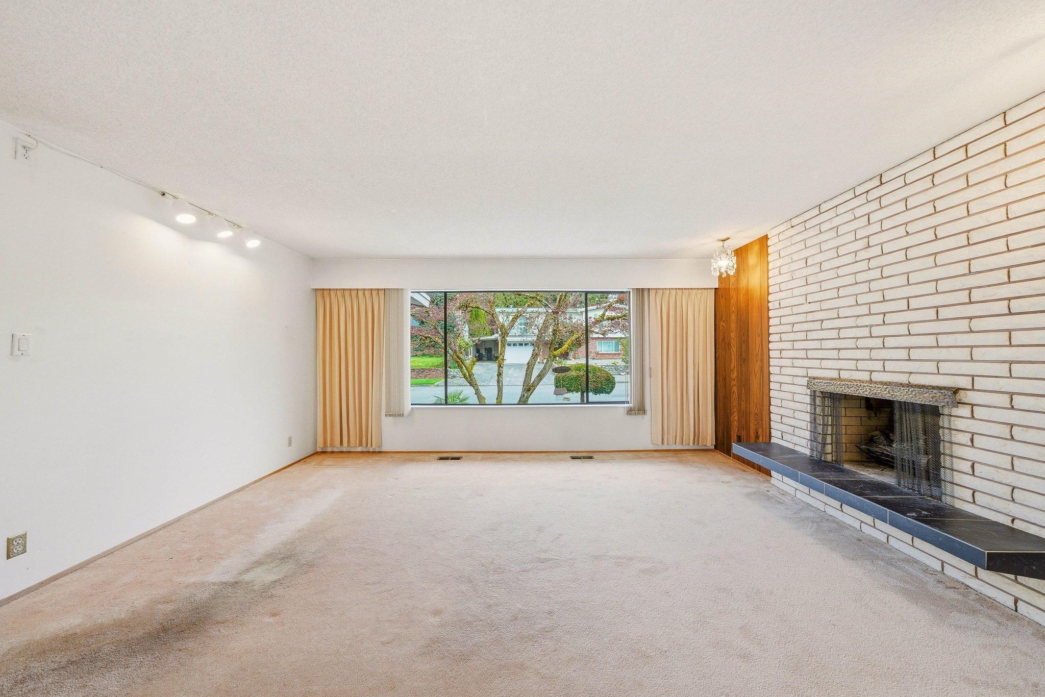 Additional image 5 of 5180 Springdale Court, Burnaby, BC, V5B 4P4
