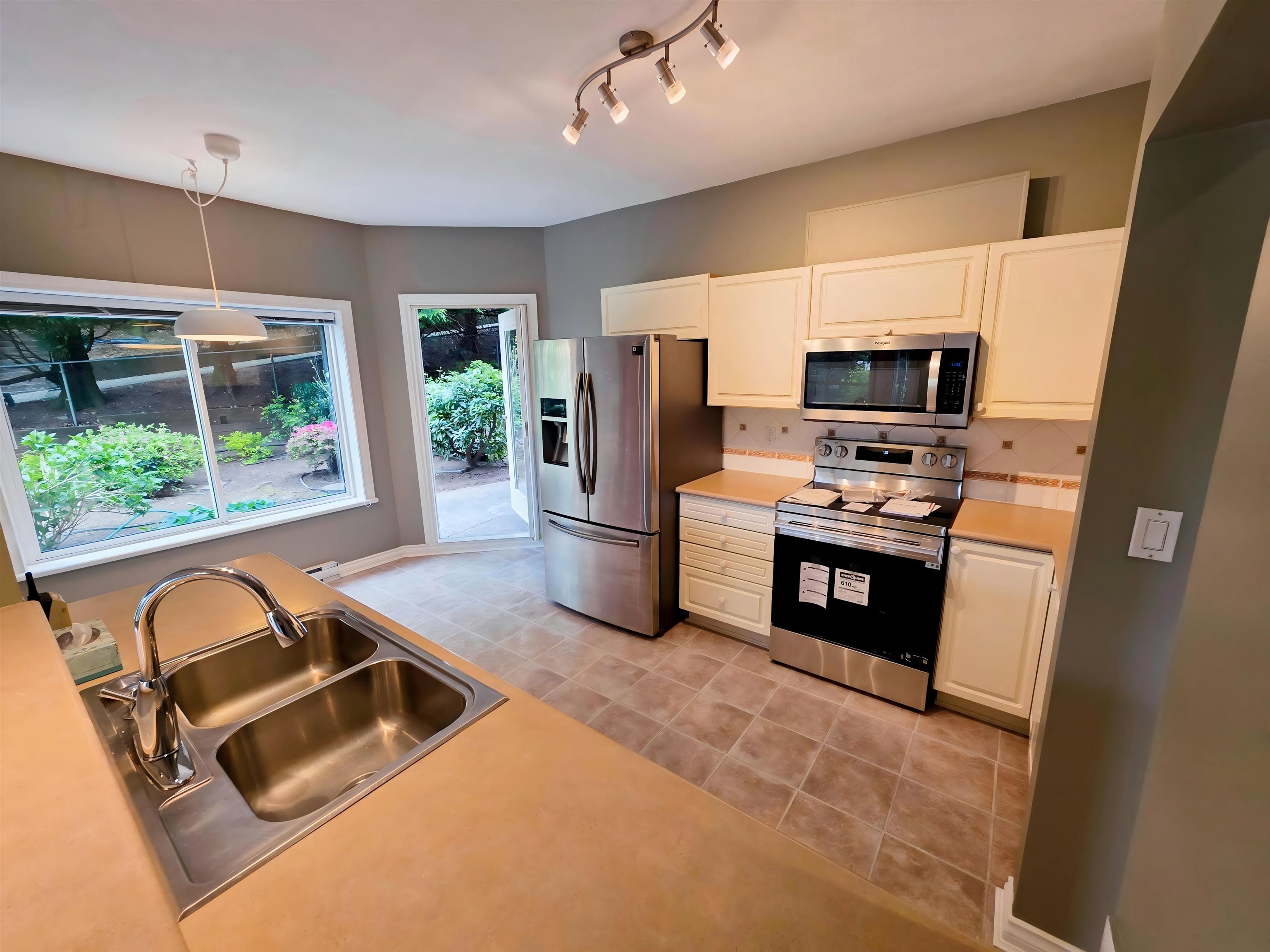 Additional image 5 of 102-34101 Old Yale Road, Abbotsford, BC, V2S 2K4