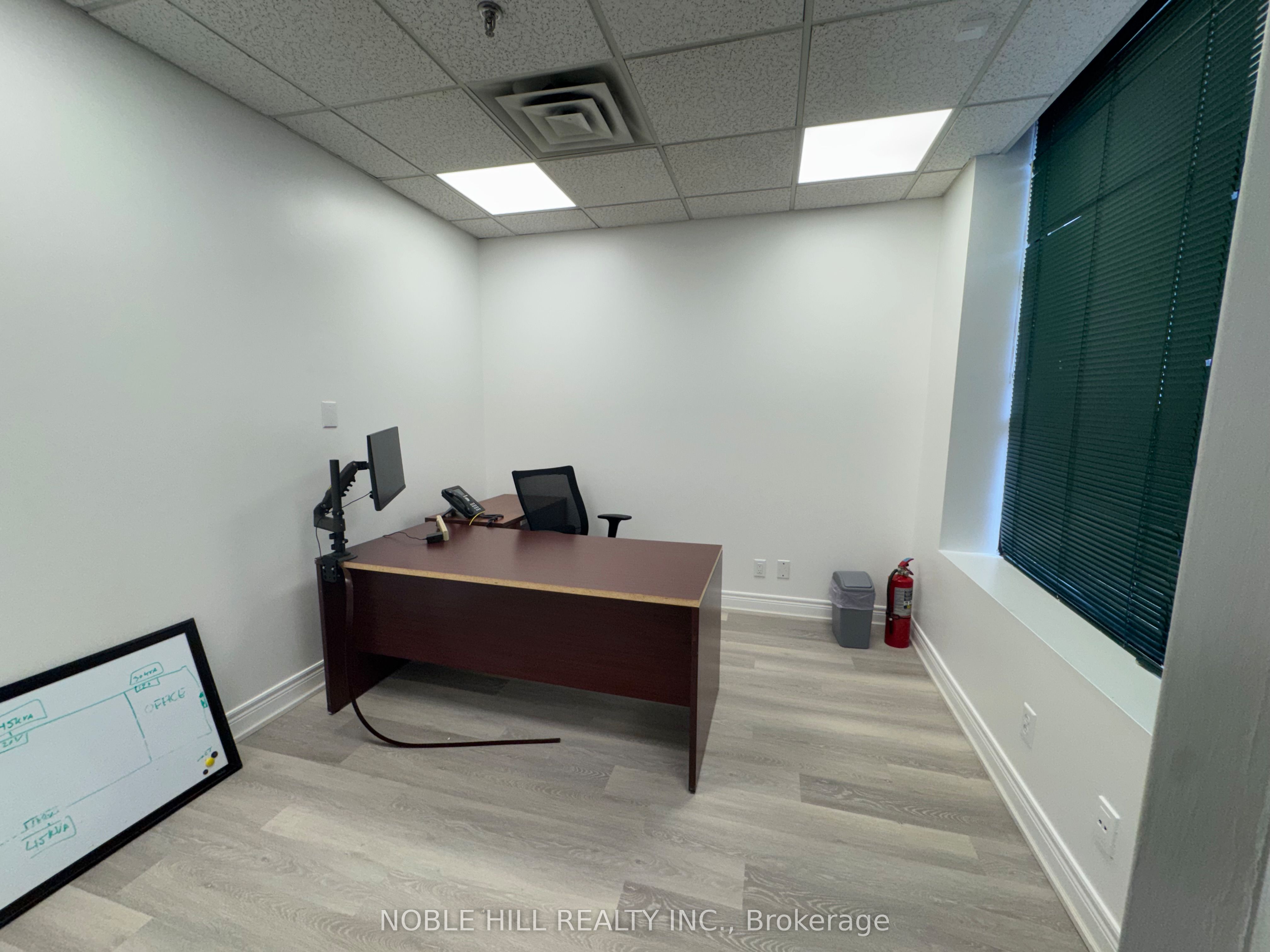 Additional image 5 of 23-160 Applewood Crescent, Vaughan, ON, L4K 4H2