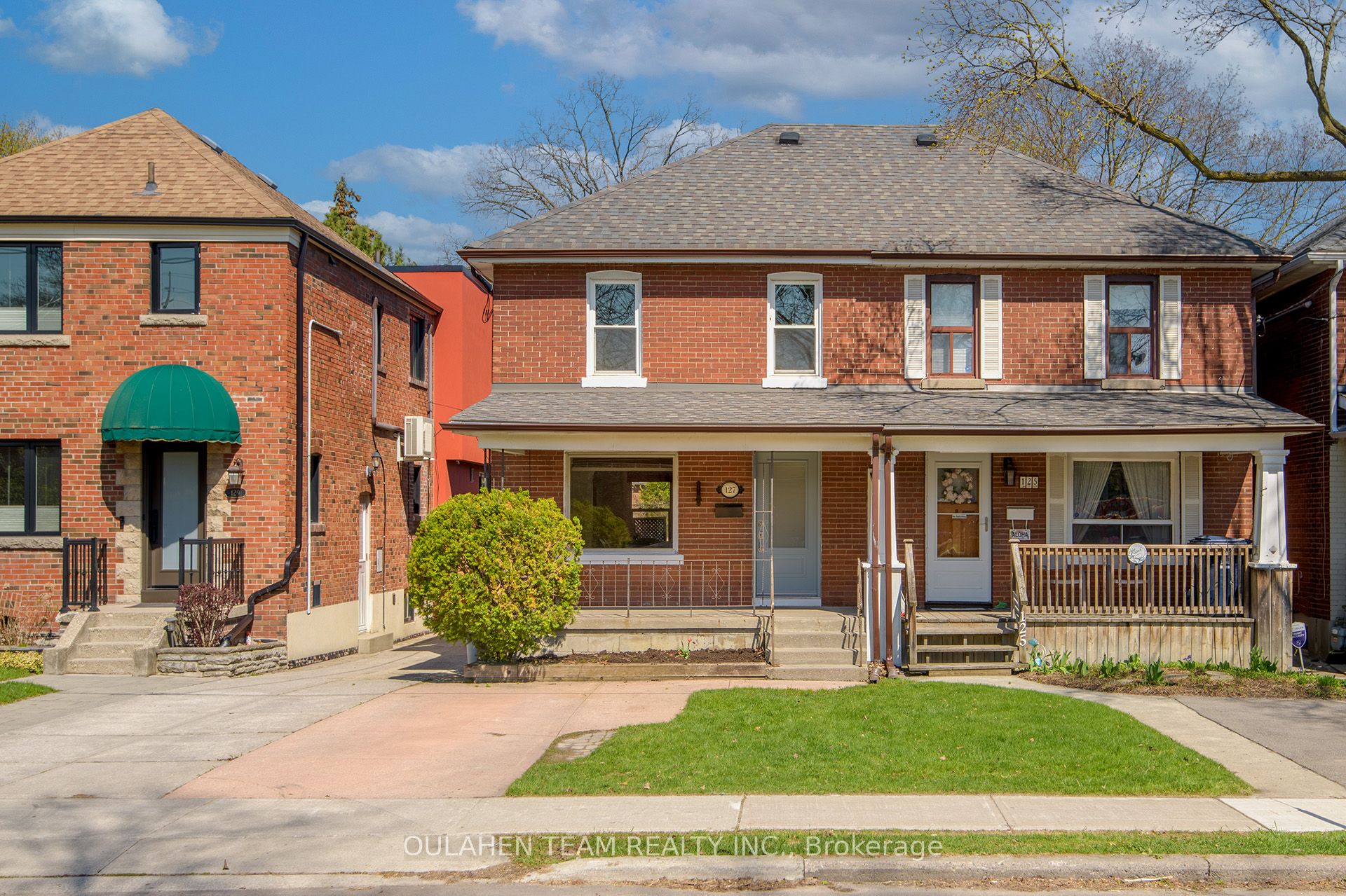 127 Rumsey Road, Toronto, ON, M4G 1P3