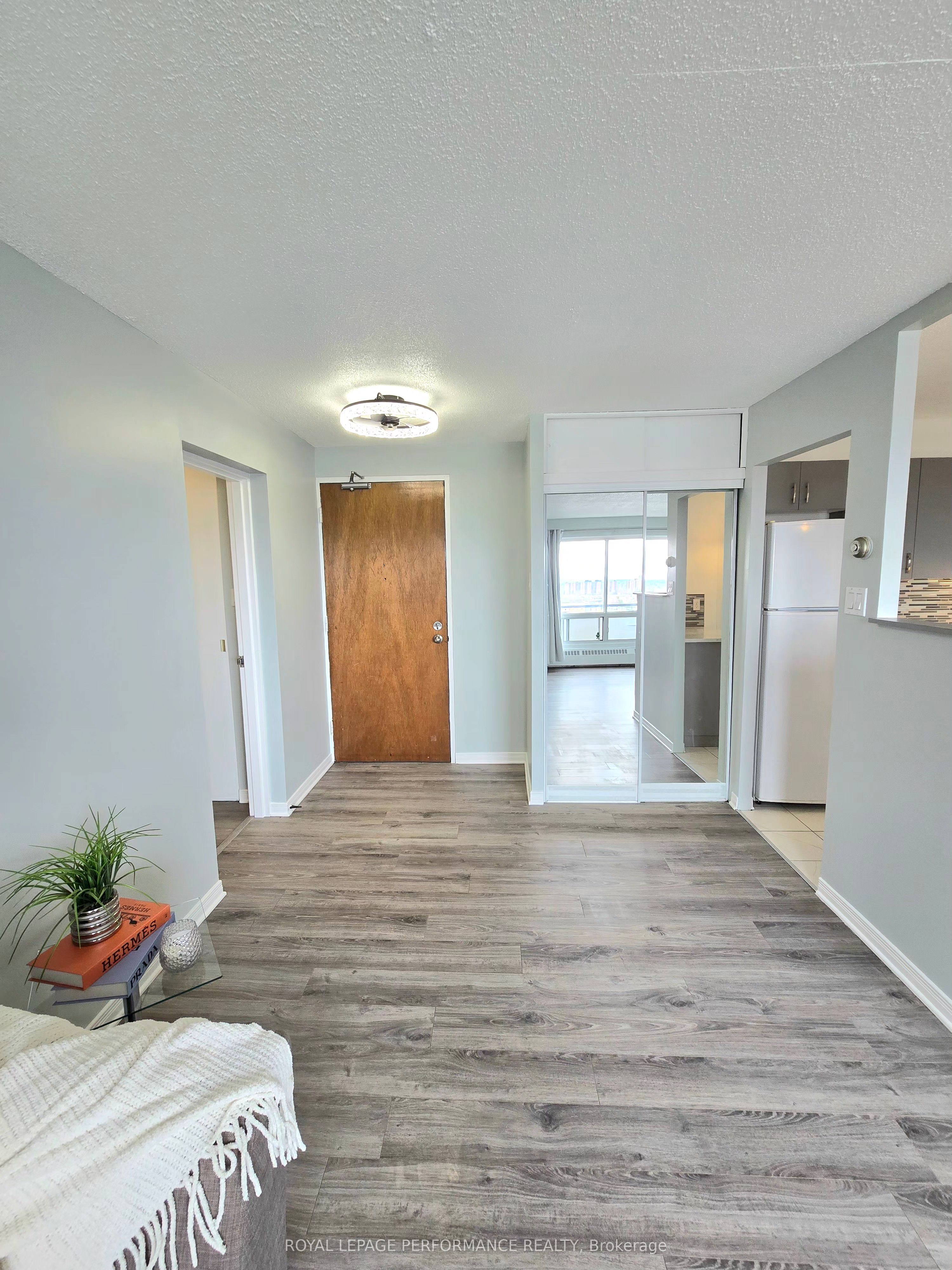 Additional image 4 of 1113-20 Chesterton Drive, Ottawa, ON, K2E 6Z7