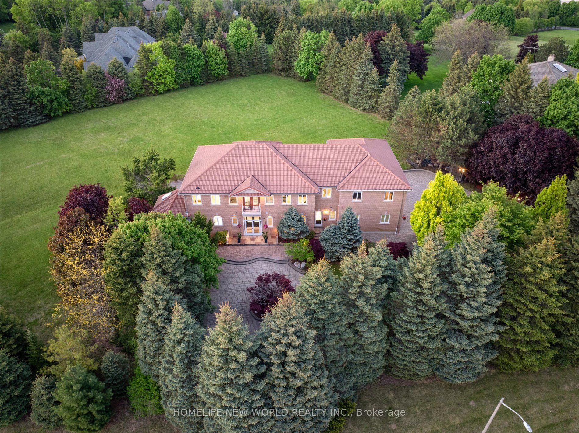 26 Offord Crescent, Aurora, ON, L4G 0K5
