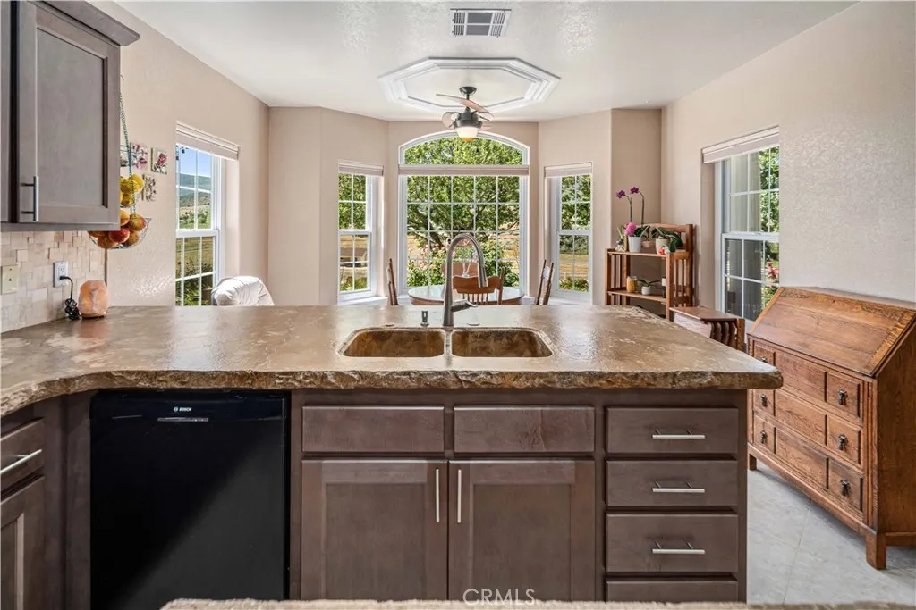 Additional image 11 of 9251 Elizabeth Lake Rd, Leona Valley, CA 93551