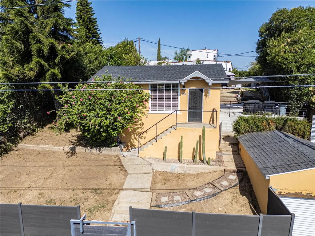 3887 Bostwick St, Los Angeles, CA 90063