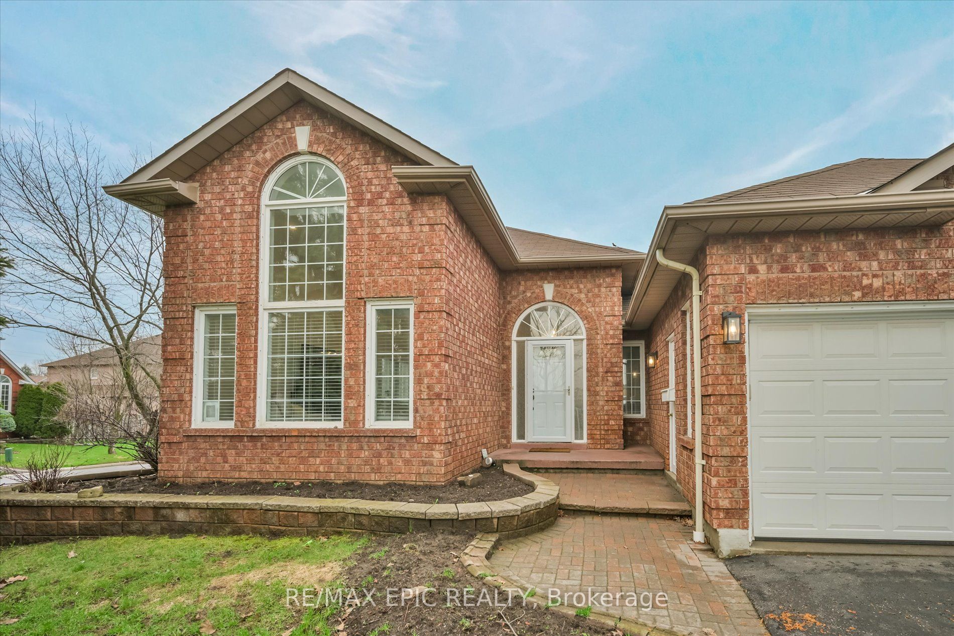 Additional image 4 of 33 Emmett Place, Whitby, ON, L1R 2B4