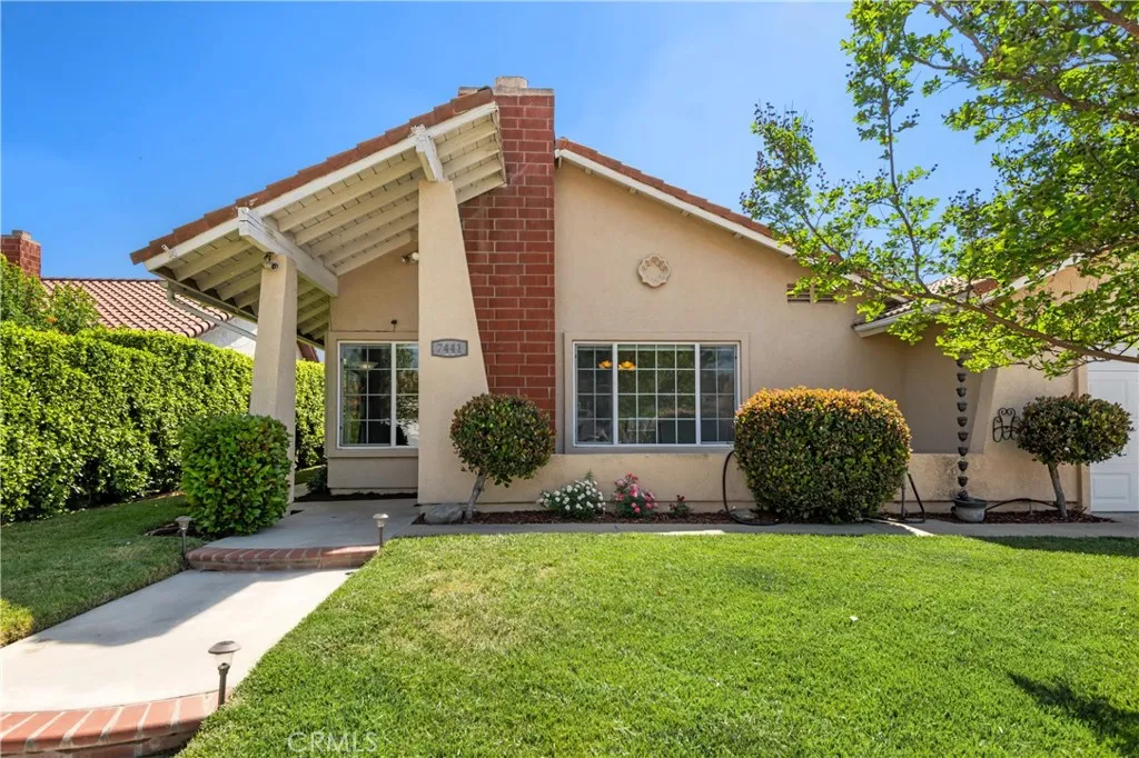 7441 Mesada Street, Rancho Cucamonga, CA 91730 photo 2