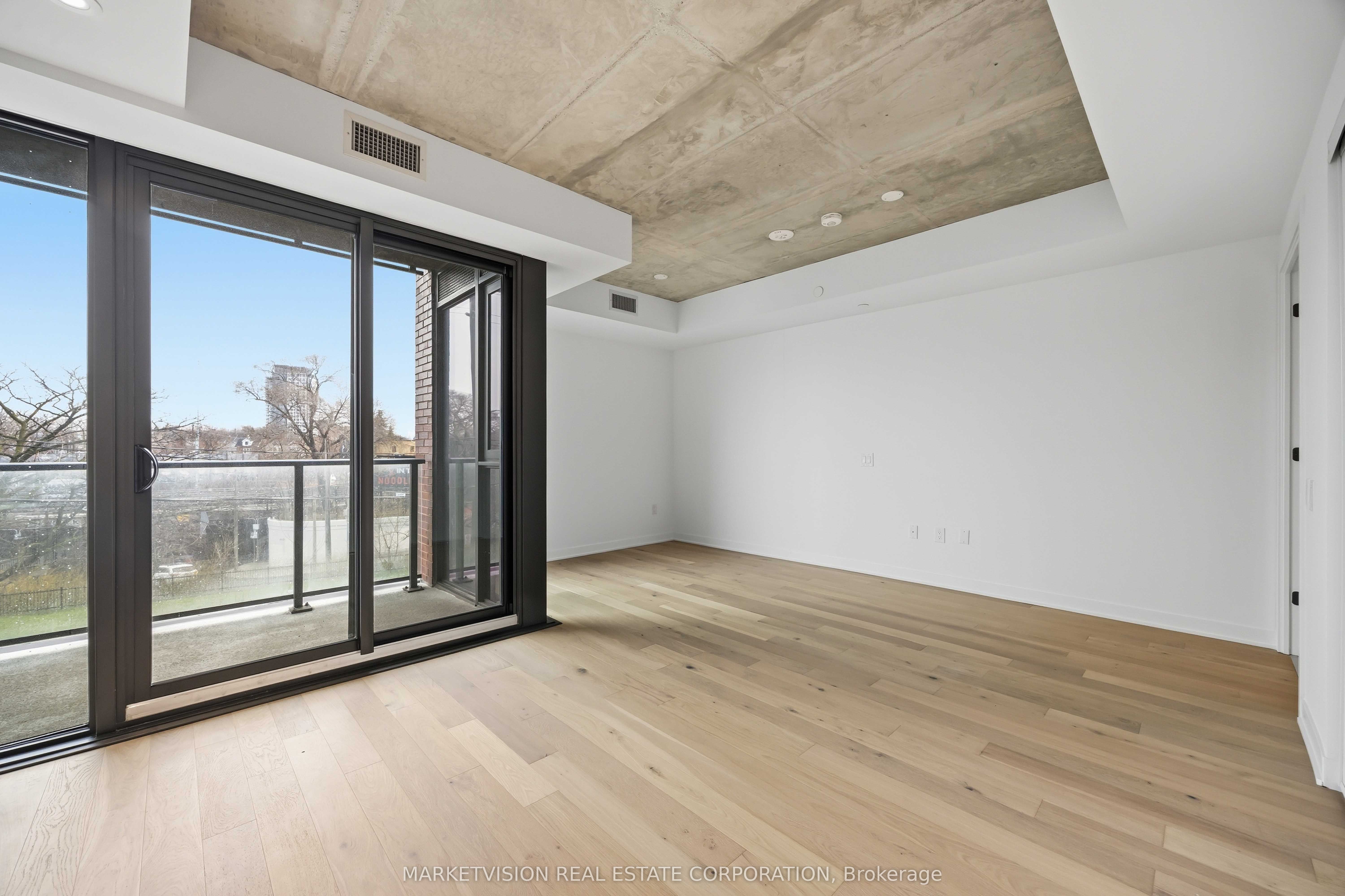 Additional image 3 of 308-2625 Dundas Street W, Toronto, ON, M6P 0C5