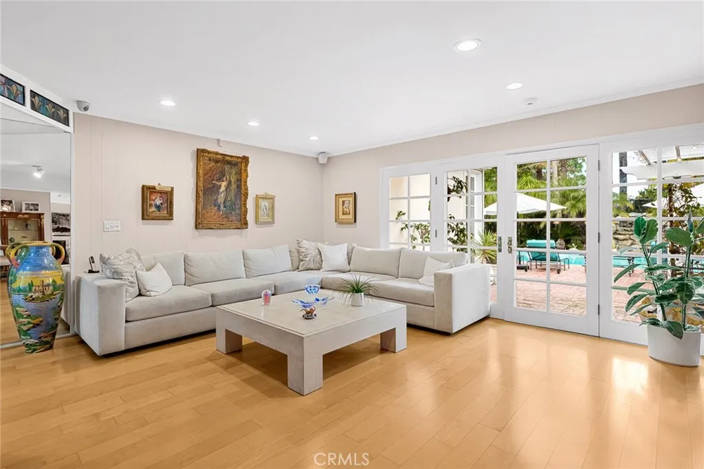 Additional image 19 of 22723 Erwin St, Woodland Hills, CA 91367