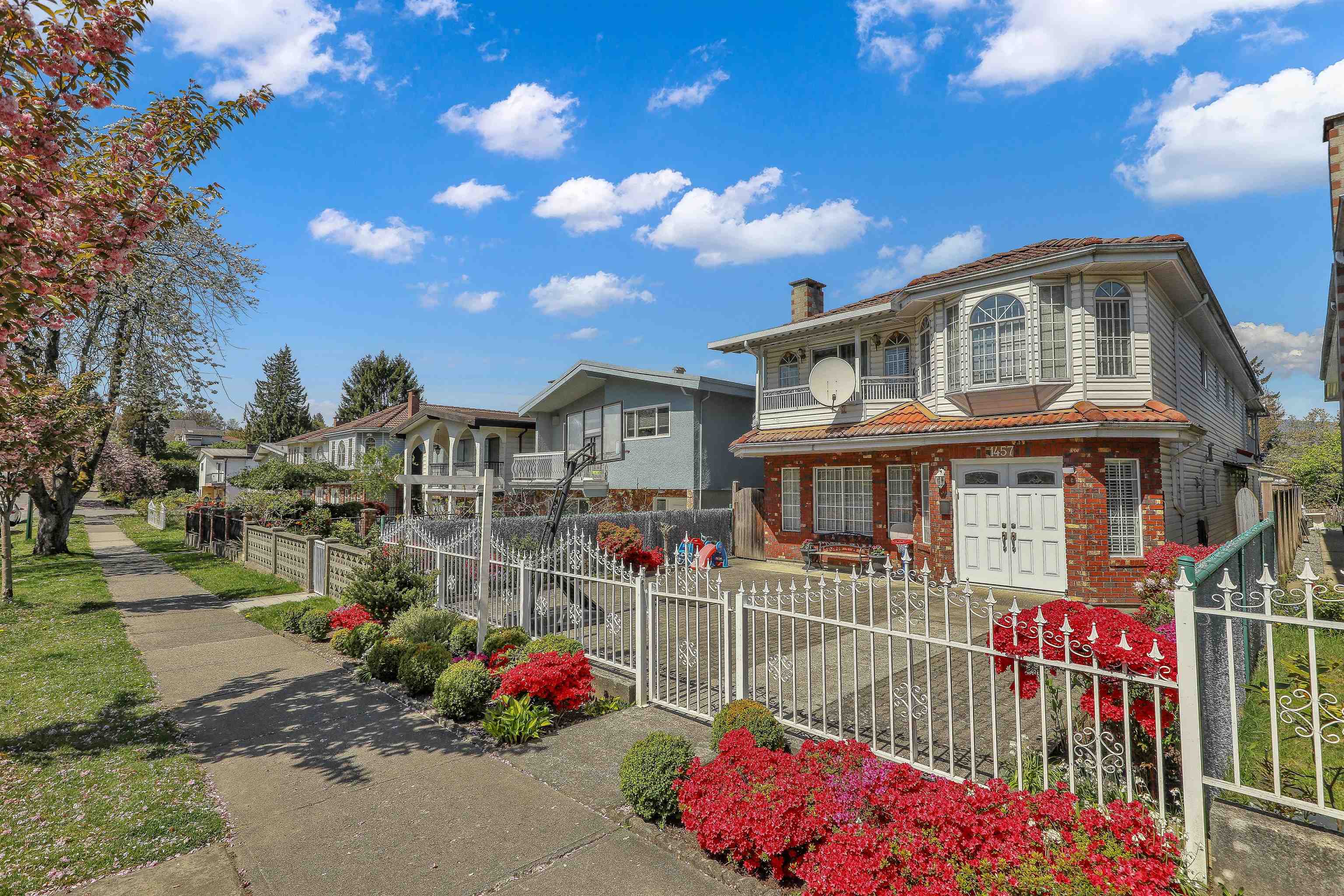 1457 18th Avenue E, Vancouver, BC, V5N 2H2