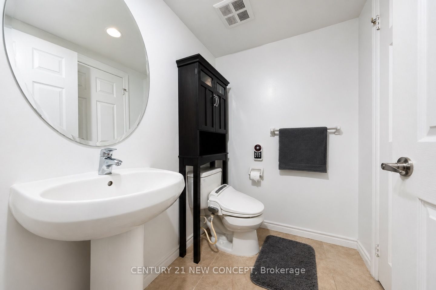 Additional image 5 of 404-761 Bay Street, Toronto, ON, M5G 2R2