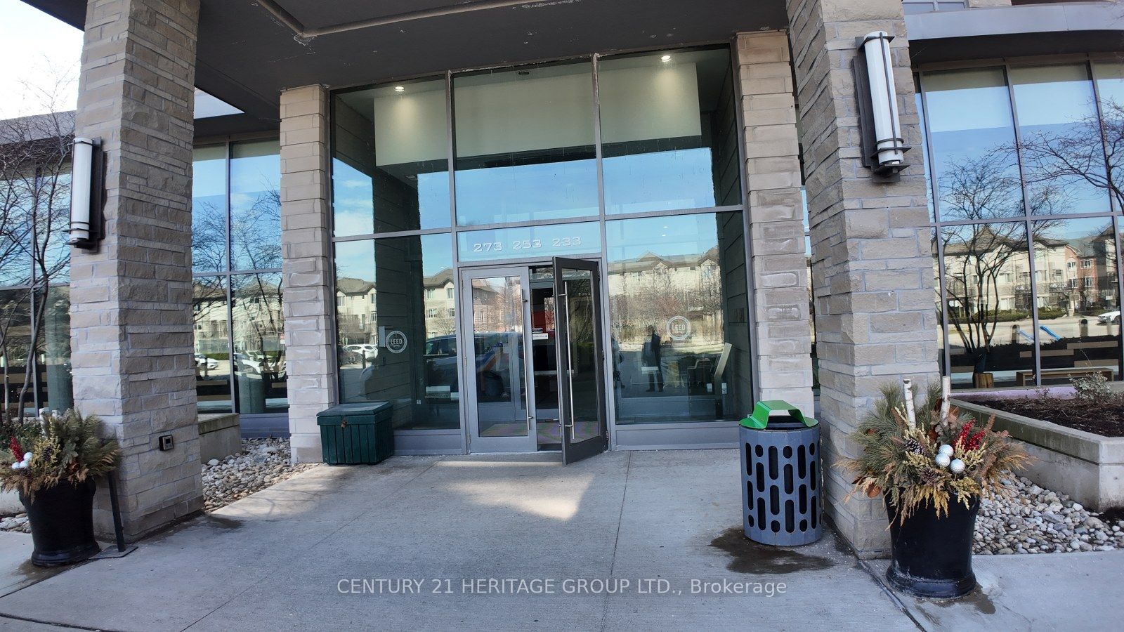 Additional image 2 of 601-233 South Park Road, Markham, ON, L3T 0B3