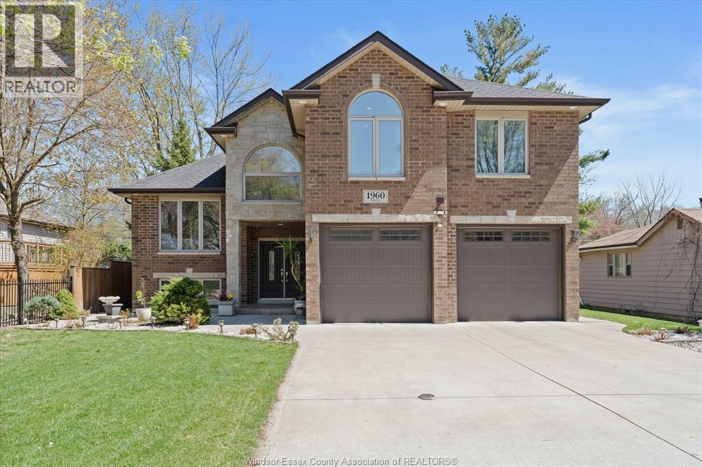 1960 Randolph , Windsor, ON, N9B2W5
