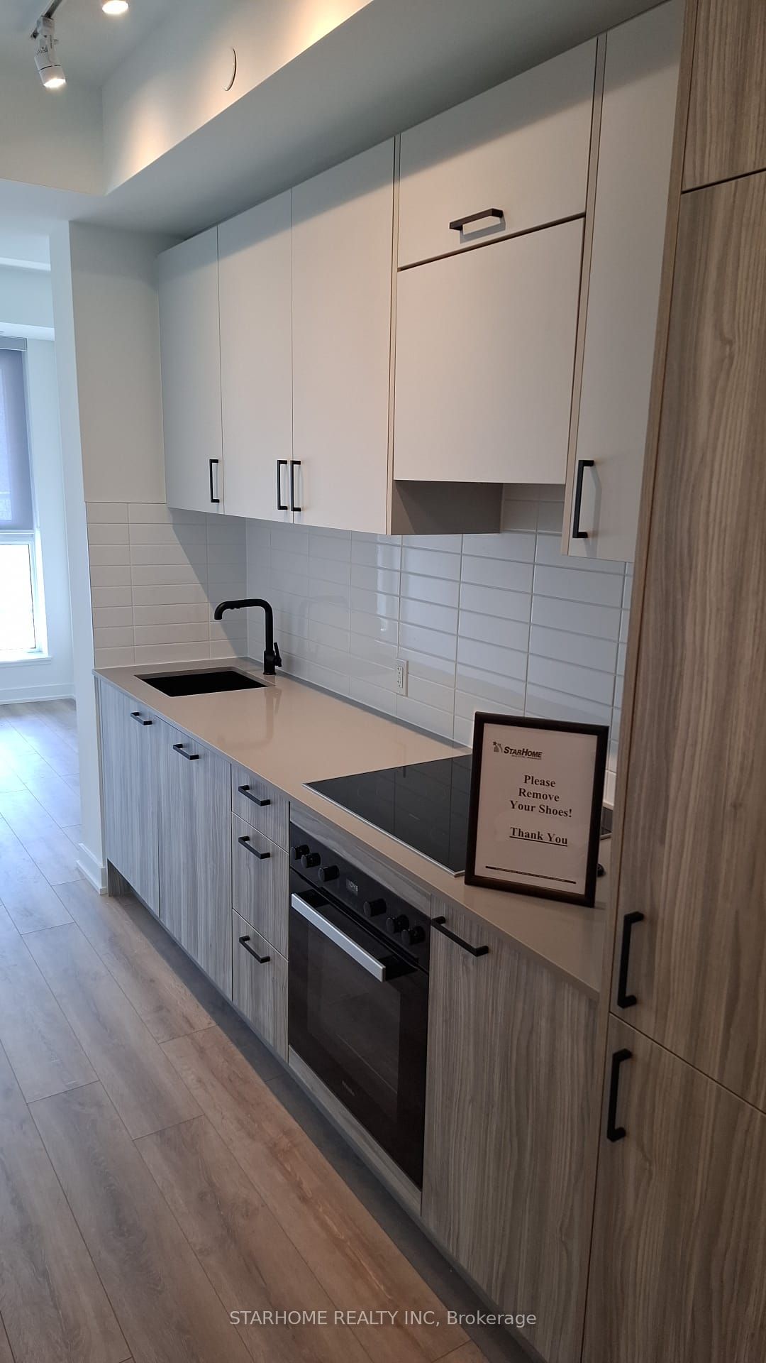 Additional image 3 of 508-5 Quarrington Lane, Toronto, ON, M3C 0S5