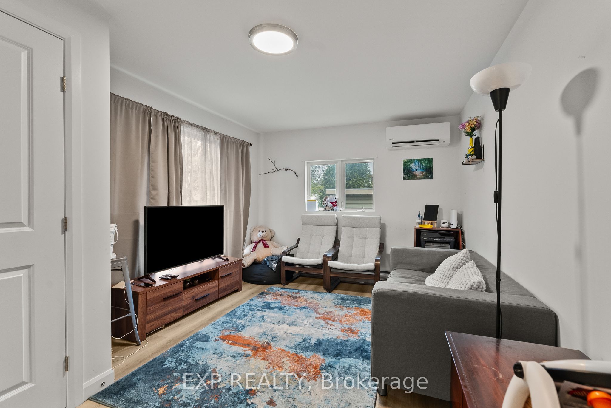 Additional image 4 of 692 Claude Street, Ottawa, ON, K1K 2S2