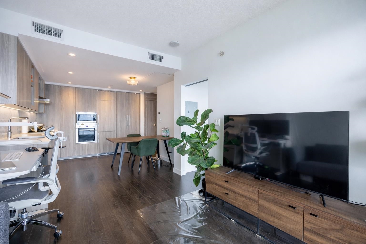 Additional image 3 of 4309-4730 Lougheed Highway, Burnaby, BC, V5C 0M9