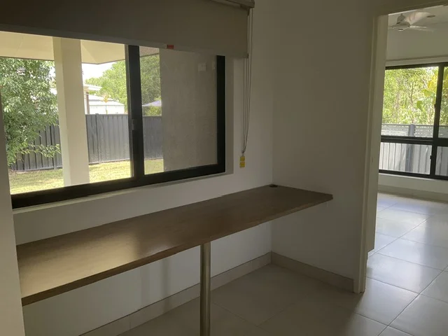 Additional image 11 of Zuccoli NT 0832