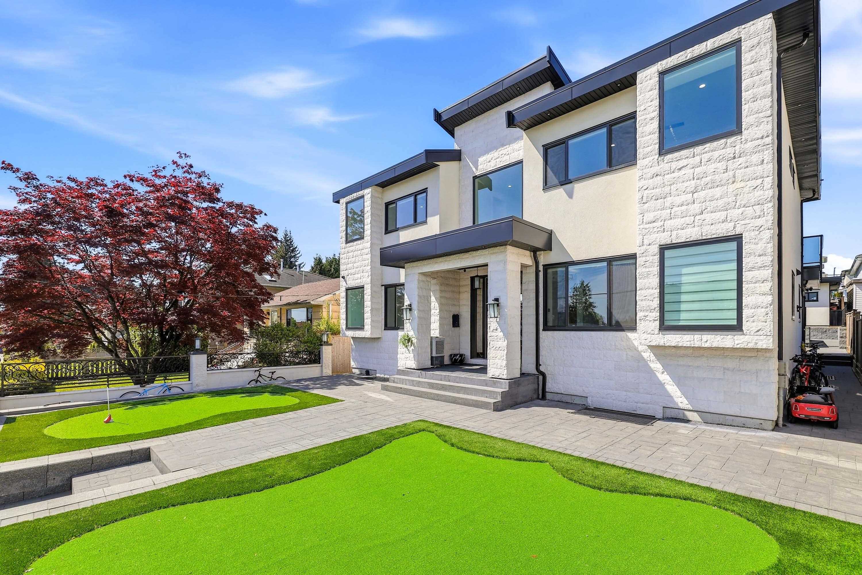 Additional image 4 of 8061 11th Avenue, Burnaby, BC, V3N 2N8