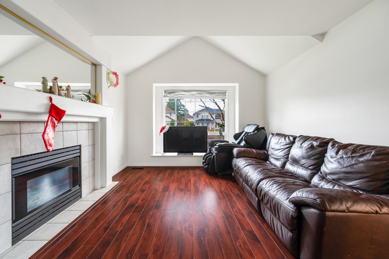 Additional image 3 of 15476 110 Avenue, Surrey, BC, V3R 0X1