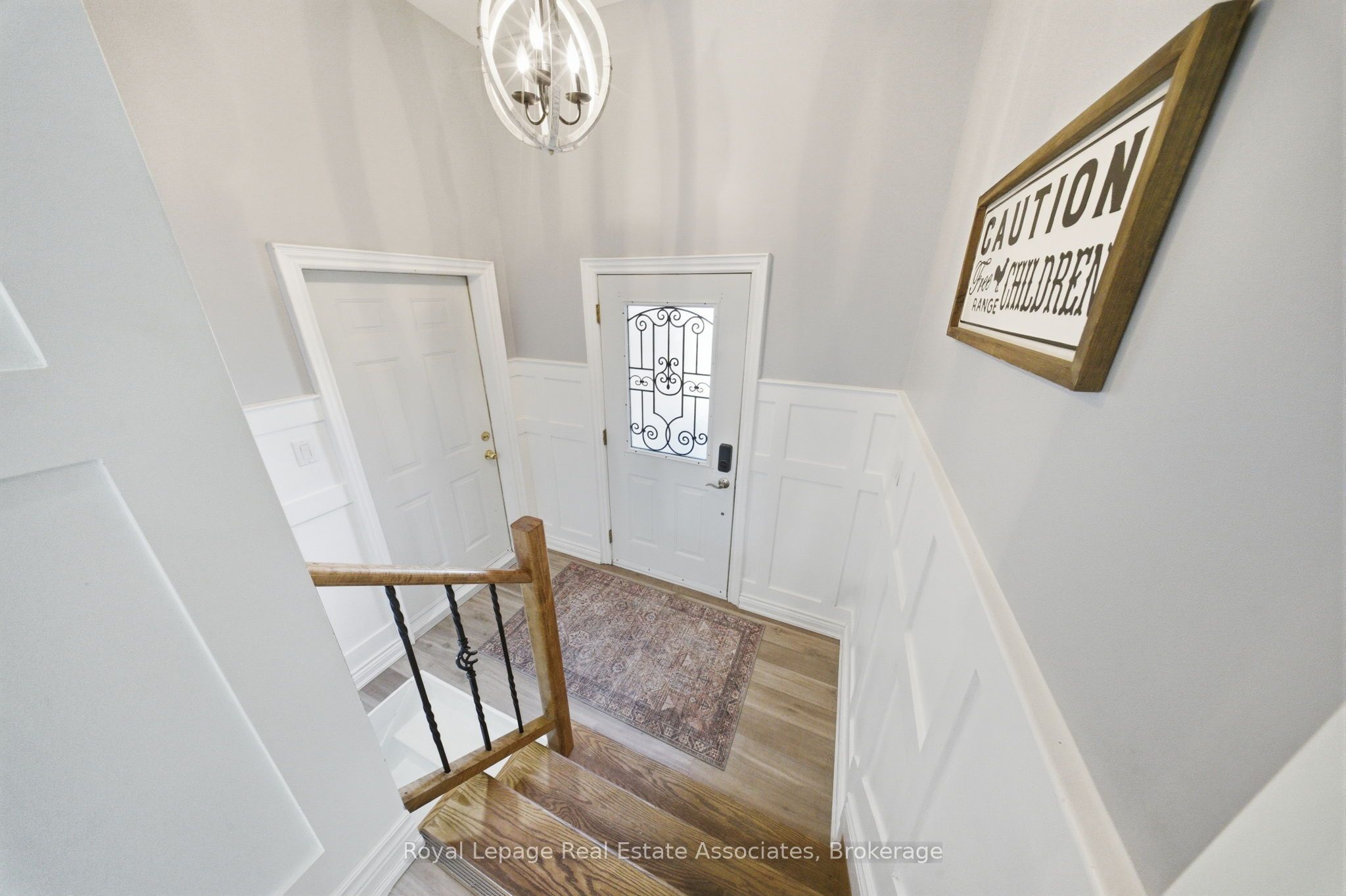Additional image 3 of 8 Beaverdale Crescent, Georgina, ON, L0E 1N0