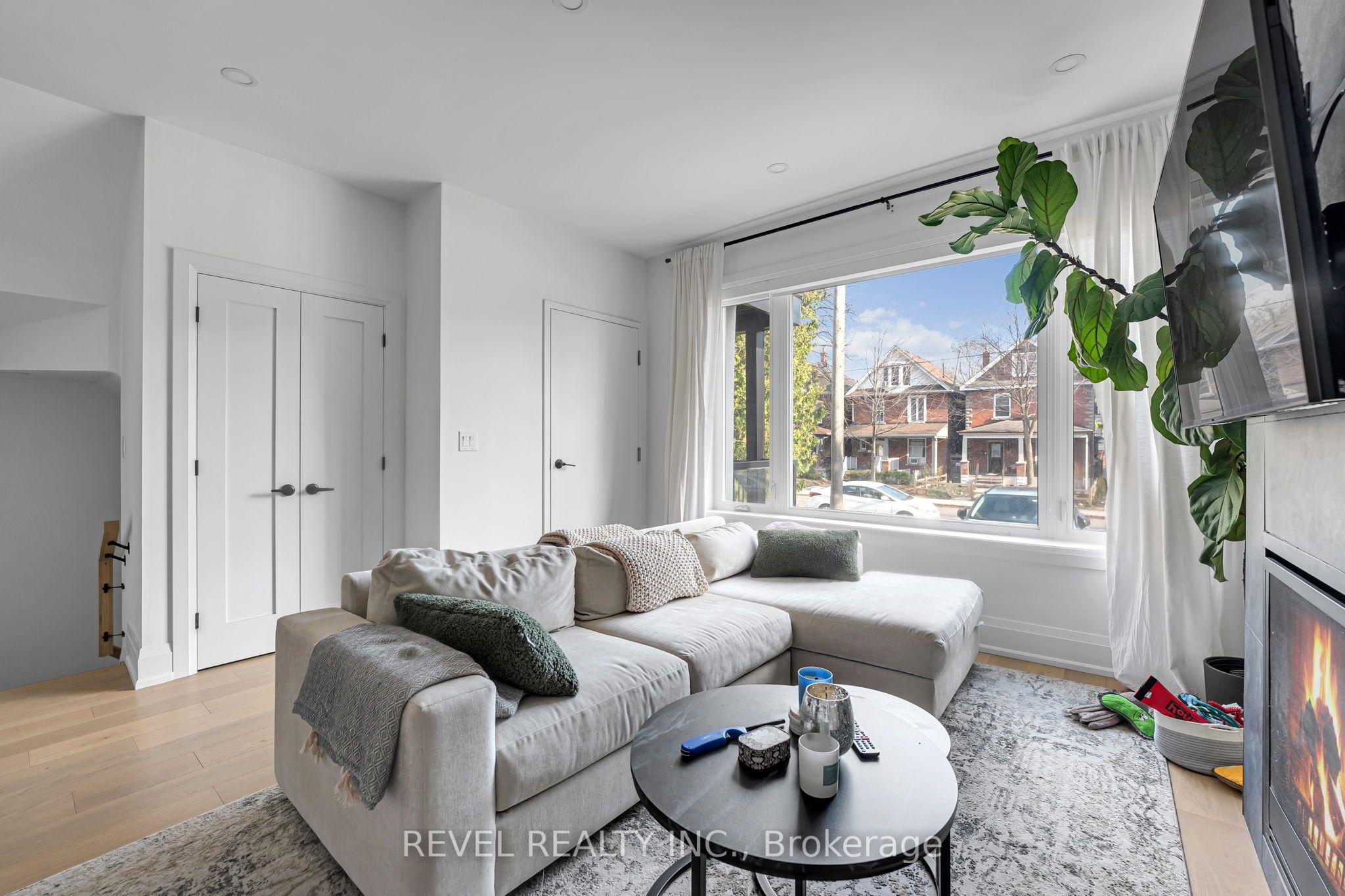 Additional image 4 of 36 Humberside Avenue, Toronto, ON, M6P 1J7