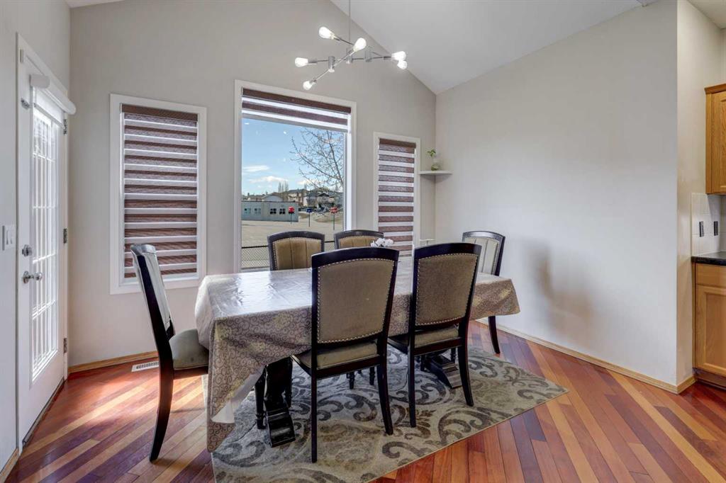 Additional image 6 of 17 Royal Birch Way NW, Calgary, AB, T3G 5X8