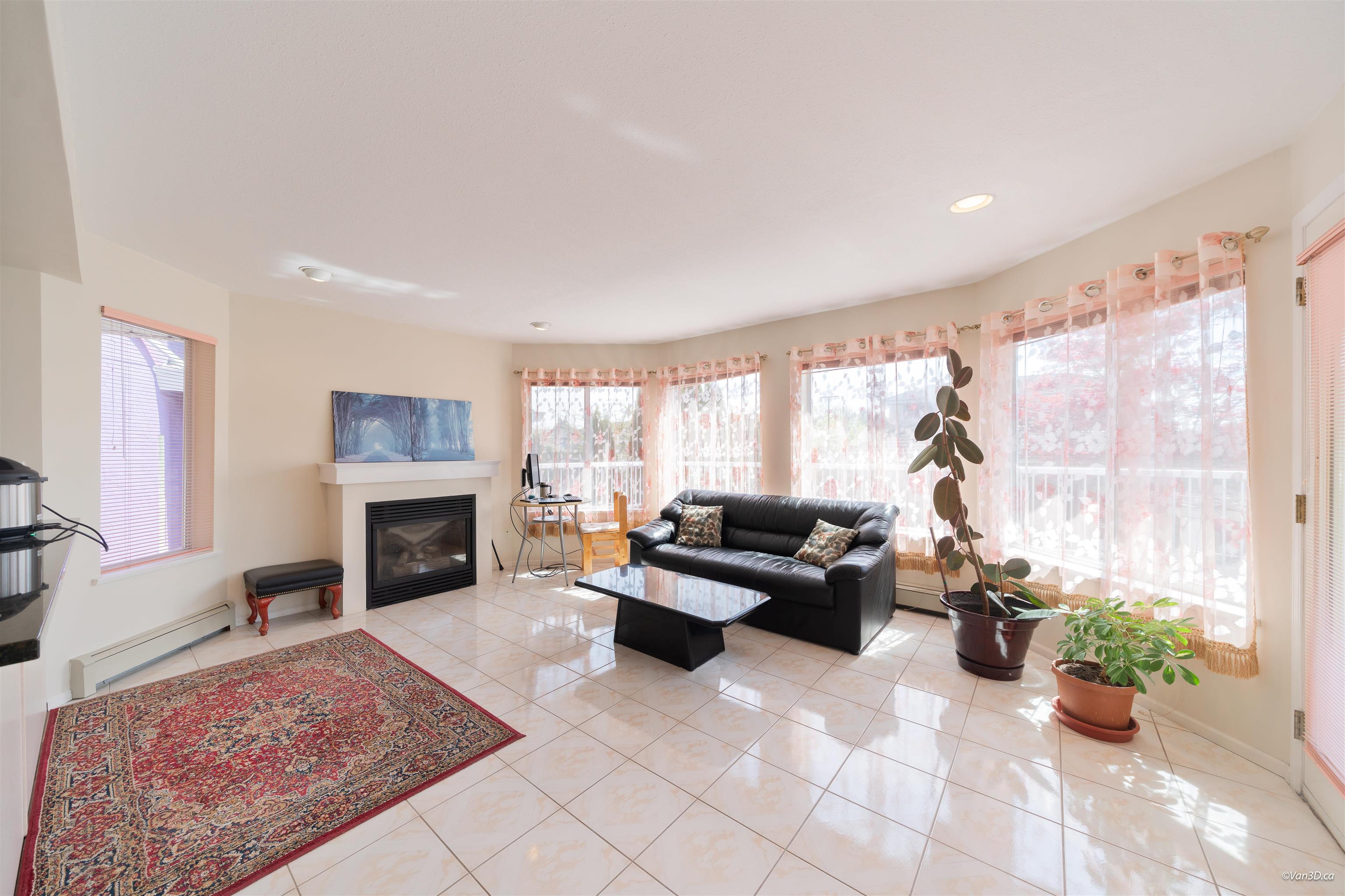 Additional image 3 of 6758 Kitchener Street, Burnaby, BC, V5B 2J9