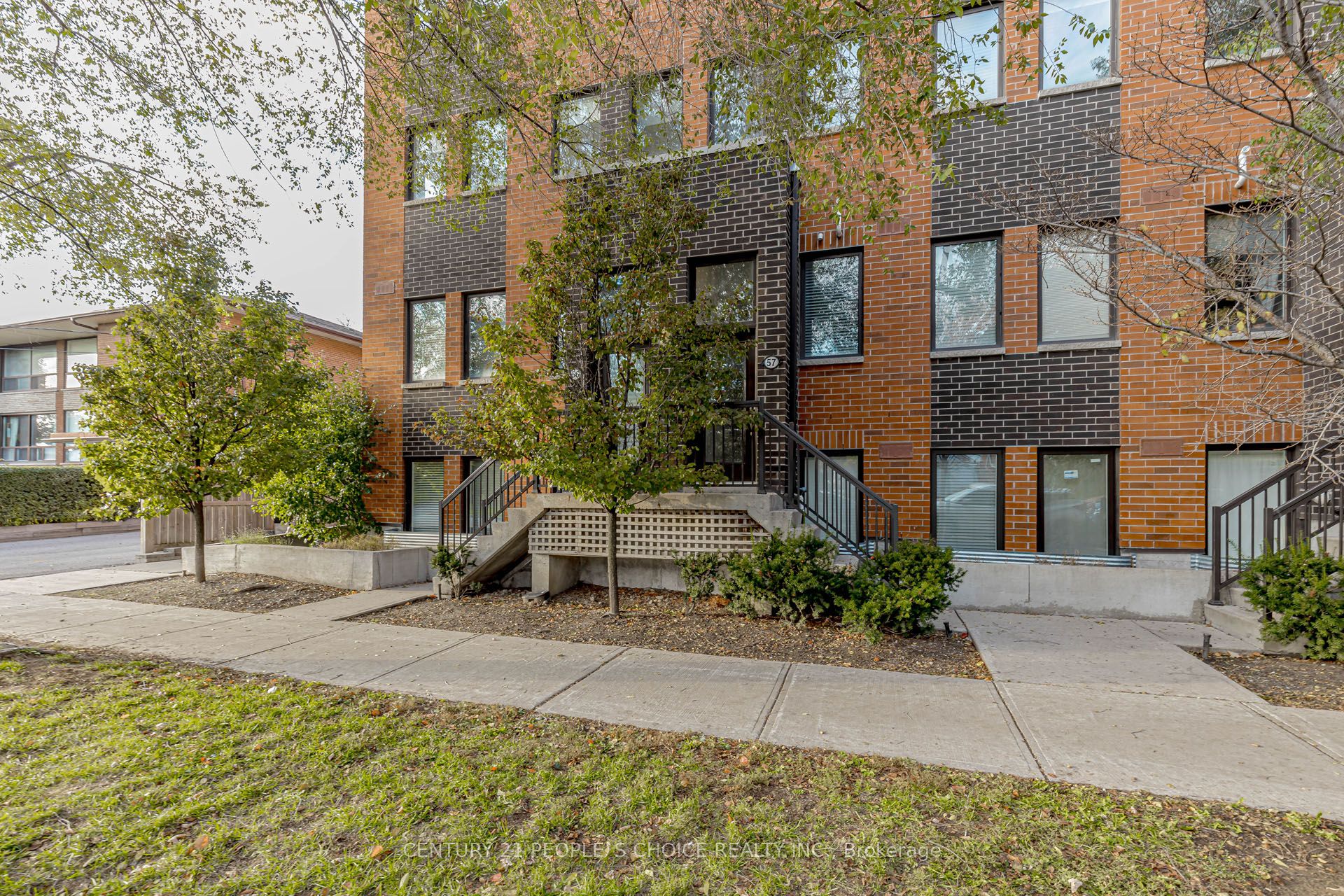 57-68 Winston Park Boulevard, Toronto, ON, M3K 1C3