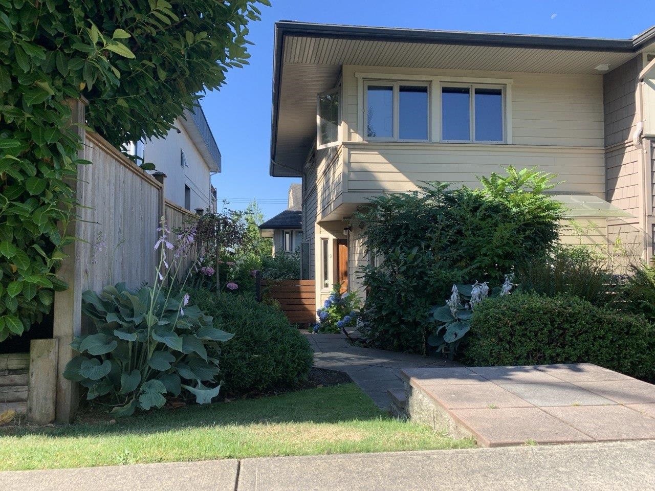 Additional image 3 of 9-215 4th Street E, North Vancouver, BC, V7L 1J1