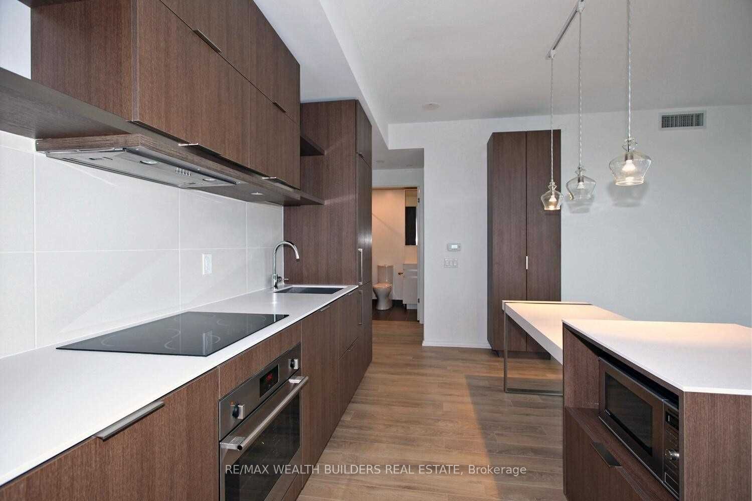 Additional image 5 of 4305-197 Yonge Street, Toronto, ON, M5B 1M4