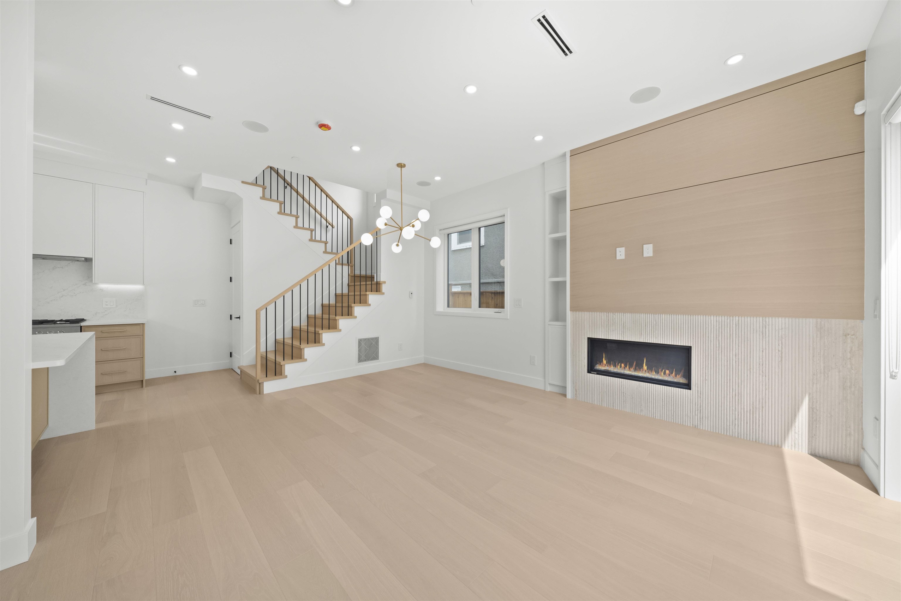 Additional image 3 of 1-6461 Prince Edward Street E, Vancouver, BC, V5W 2Y3