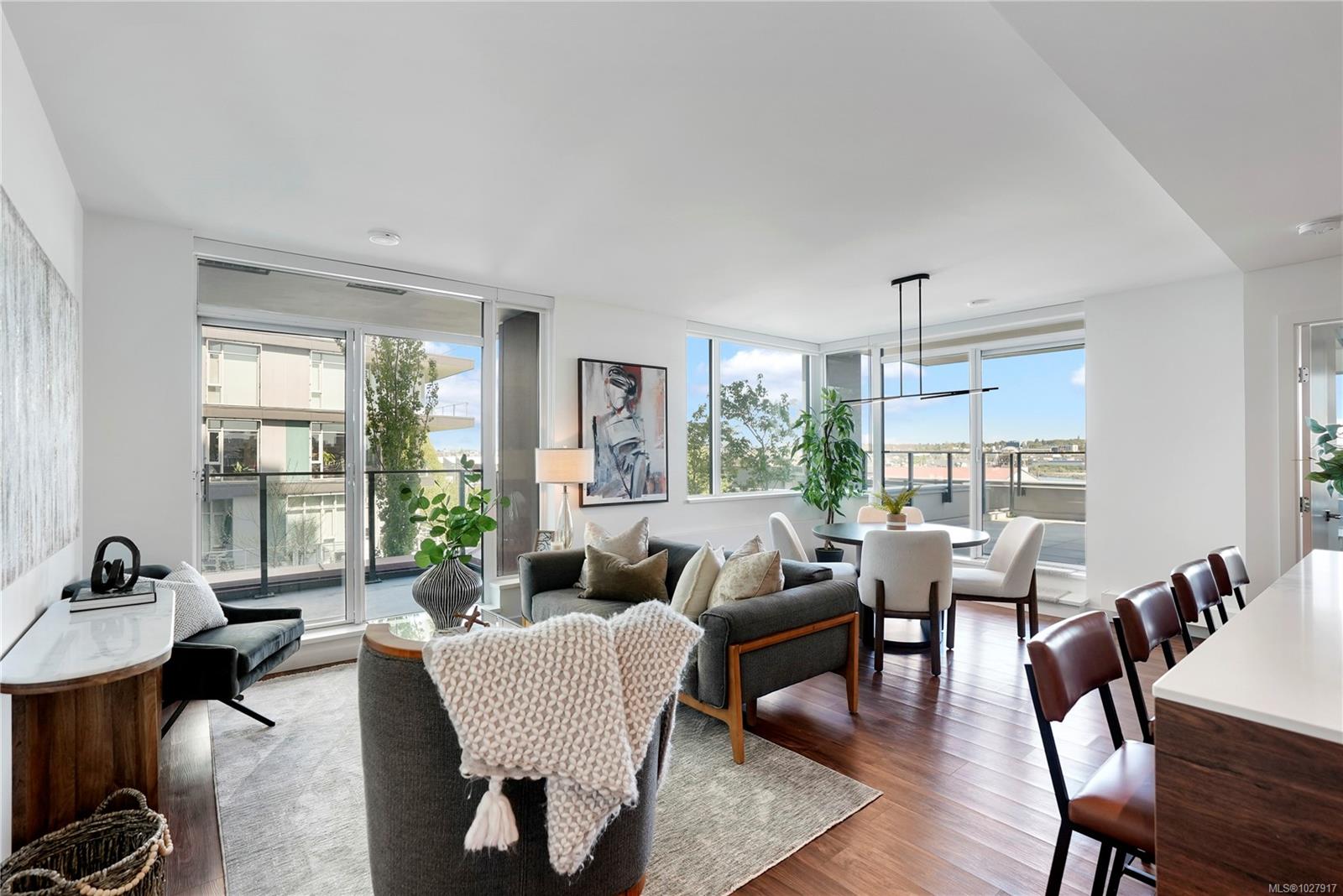 Additional image 4 of 201-369 Tyee Road, Victoria, BC, V9A 0B6