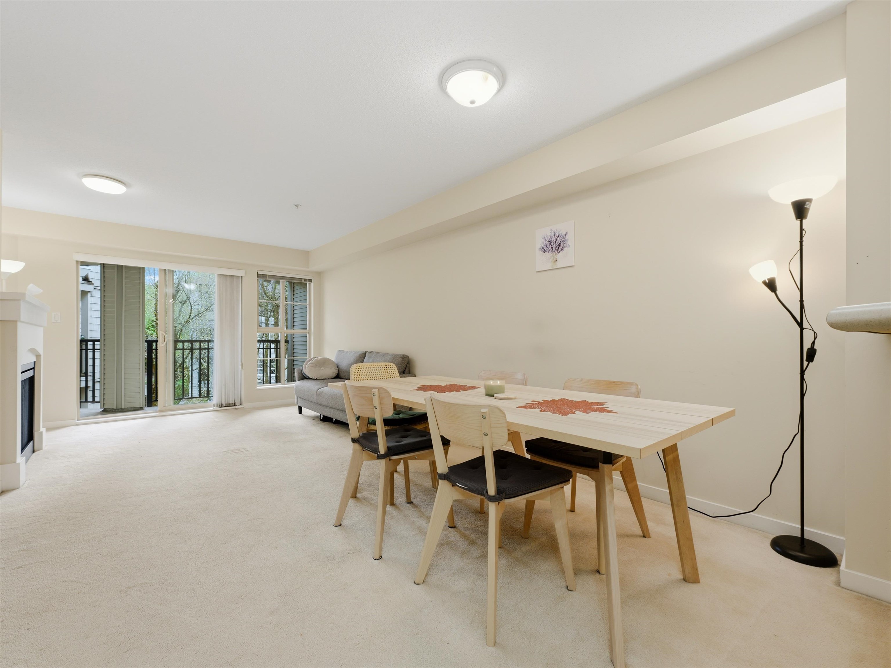 306-2958 Silver Springs Boulevard, Coquitlam, BC, V3E 3R9 photo 4