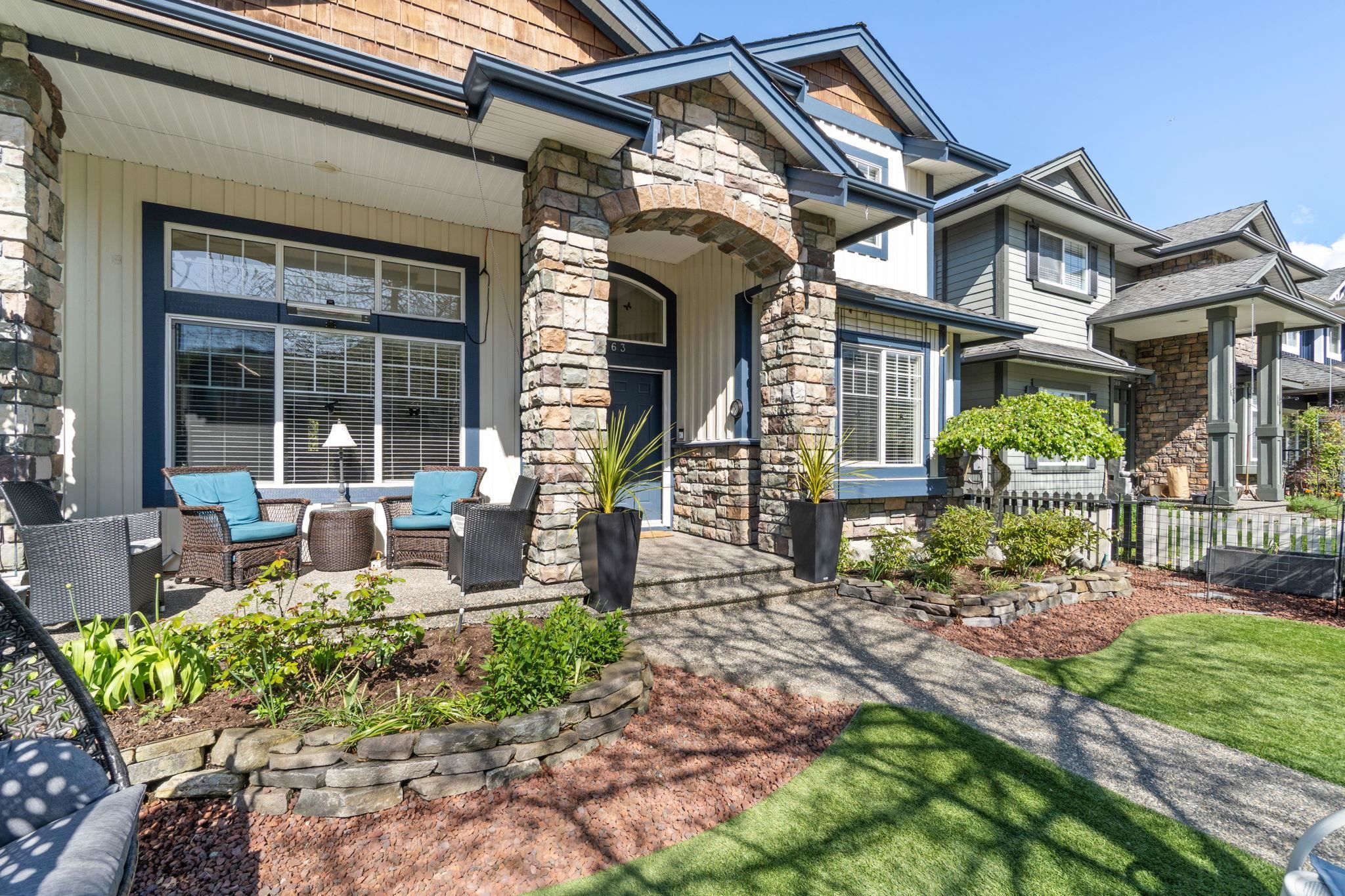 10363 Robertson Street, Maple Ridge, BC, V2W 0A8